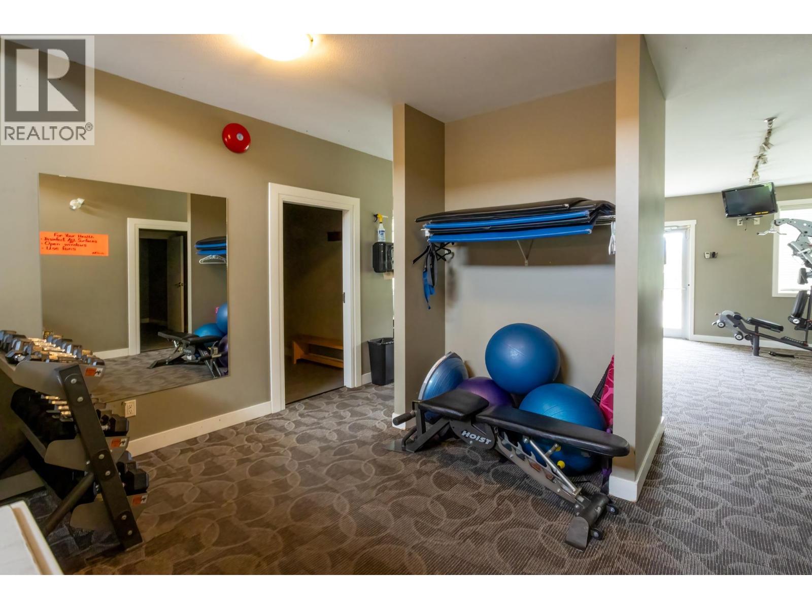 3733 Casorso Road Unit# 104