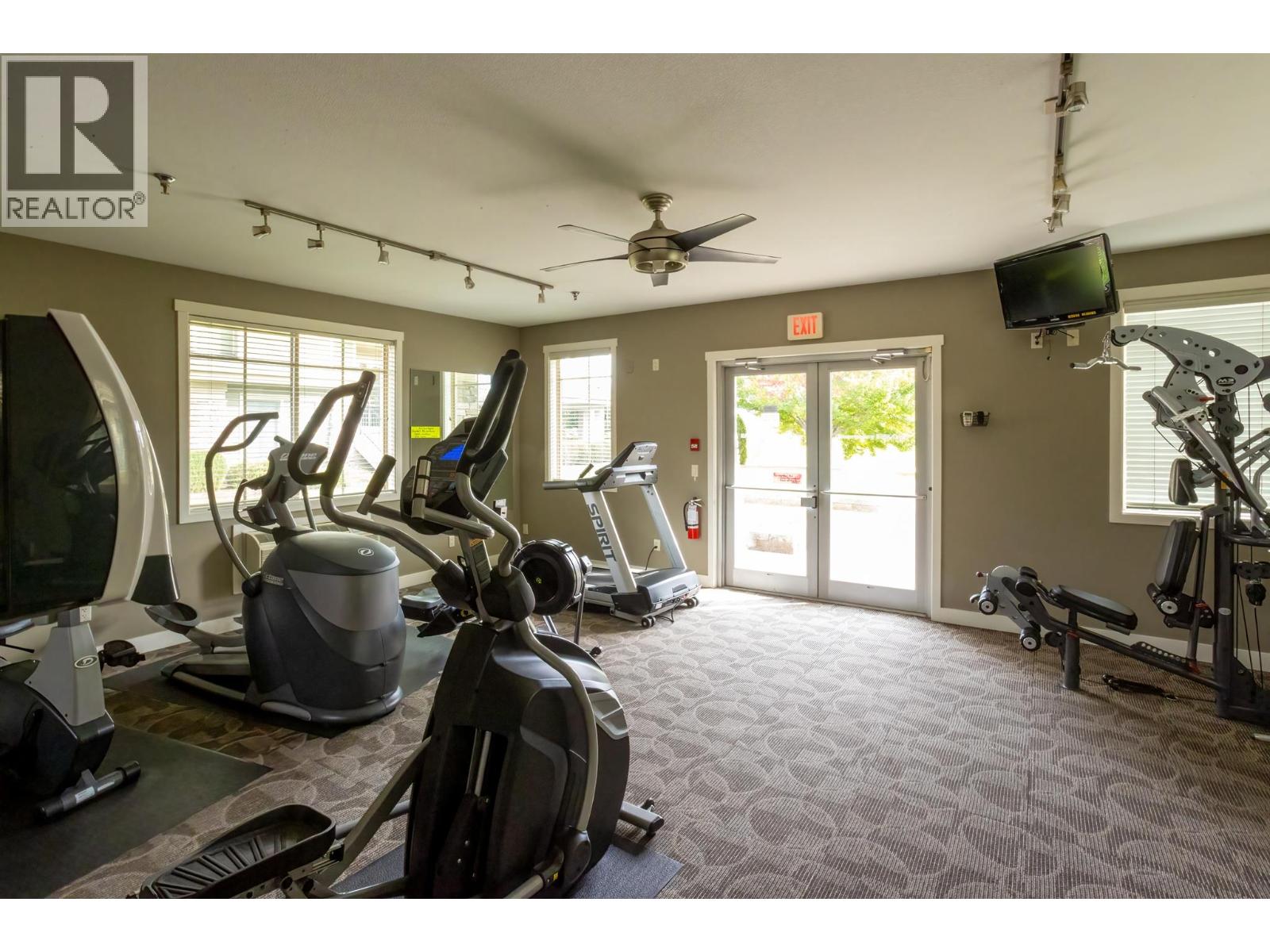 3733 Casorso Road Unit# 104