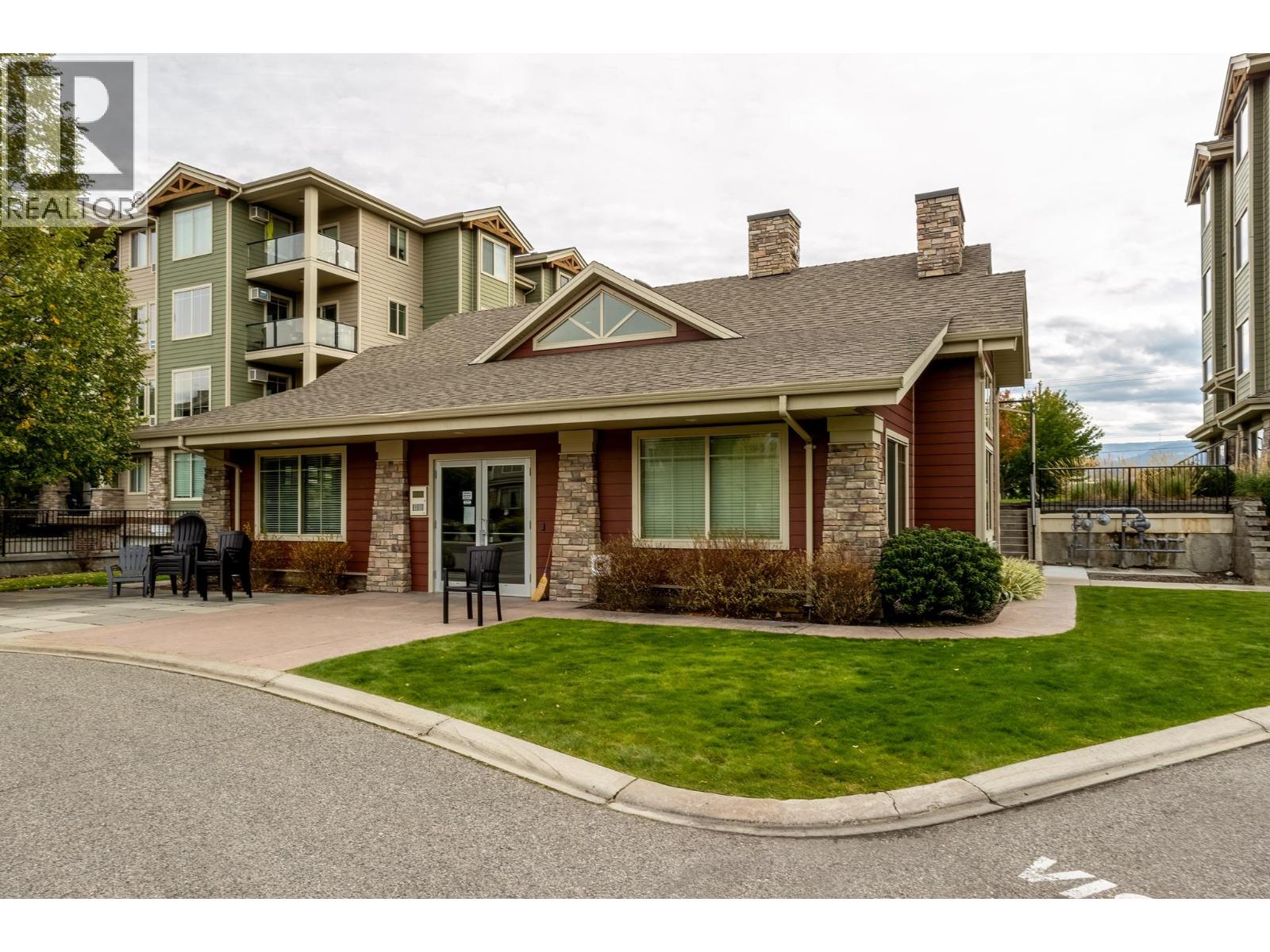 3733 Casorso Road Unit# 104