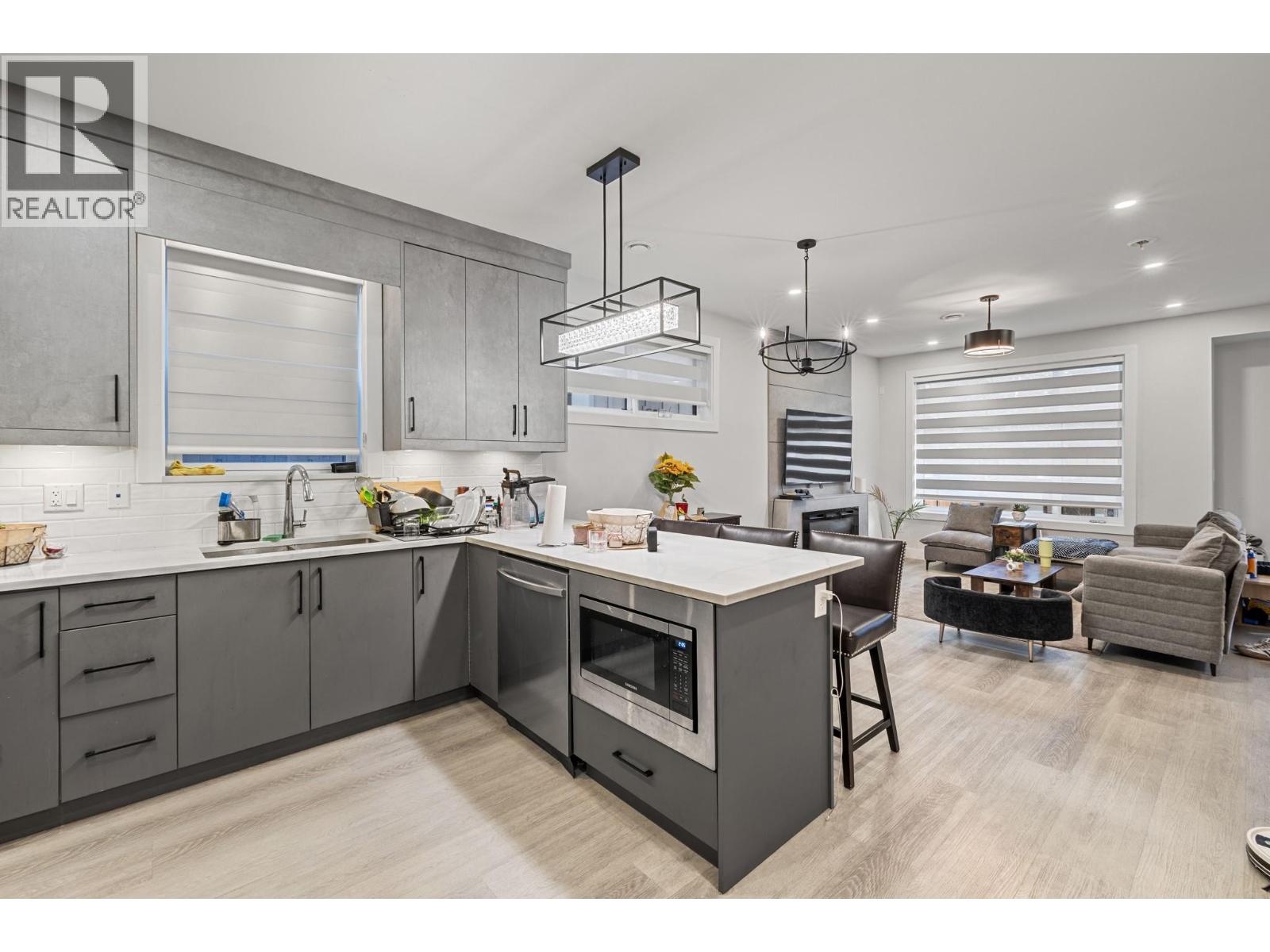 830 Glenwood Avenue Unit# 2