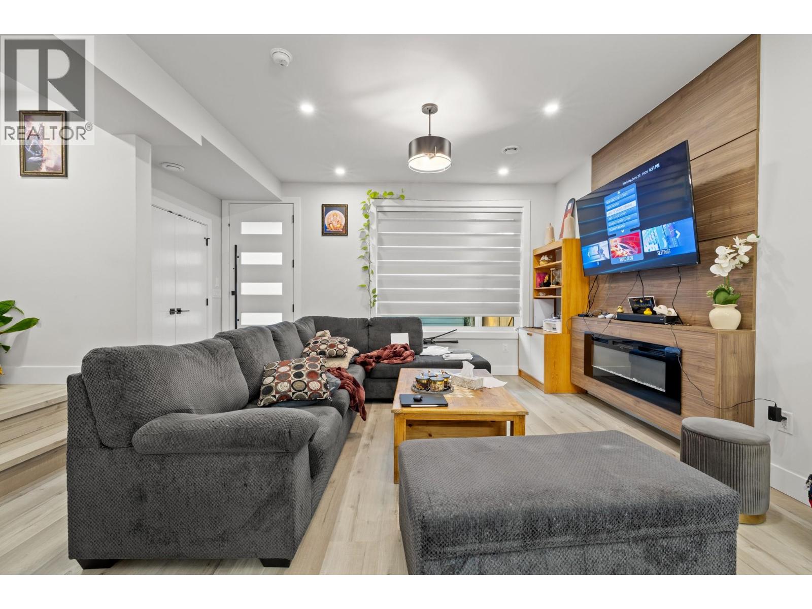 824 Glenwood Avenue Unit# 4