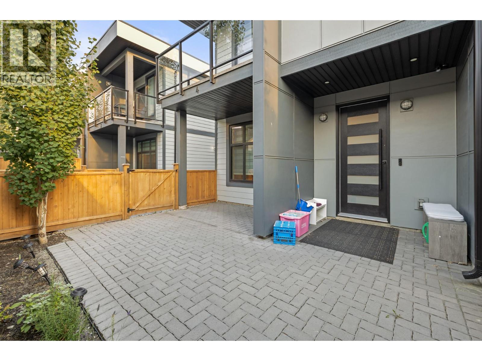 824 Glenwood Avenue Unit# 4