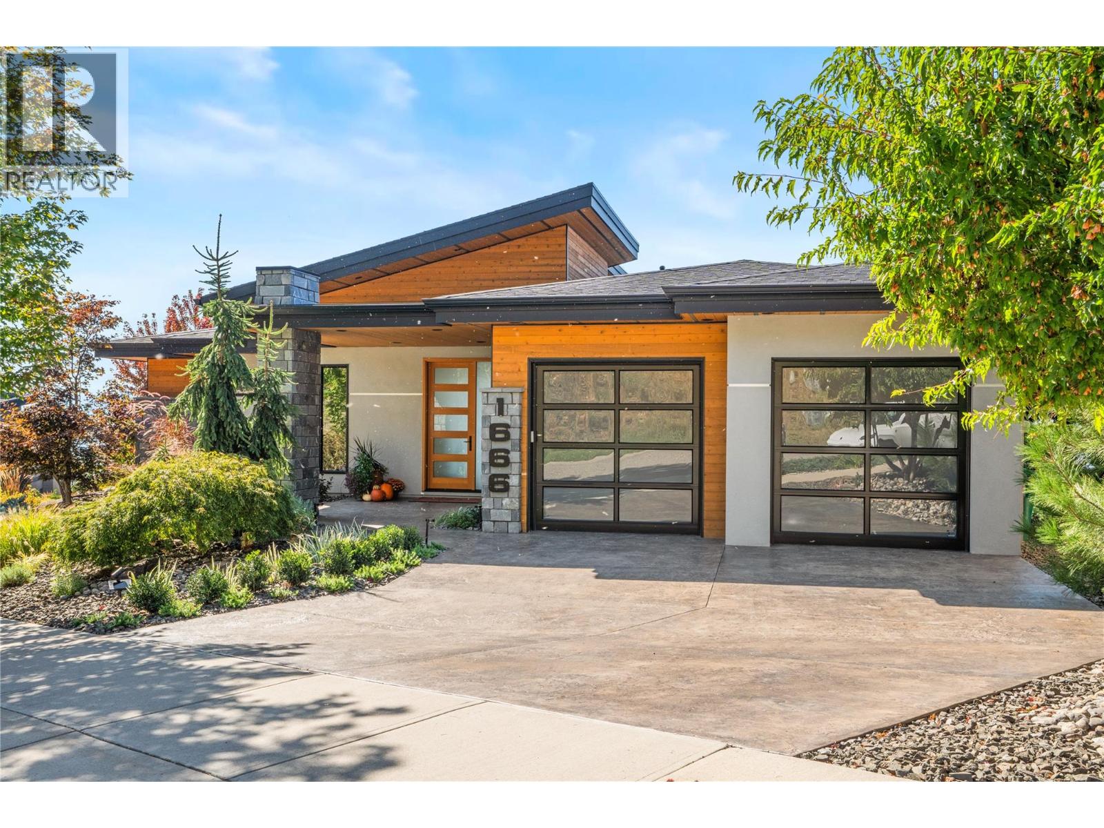 1666 Lakestone Drive