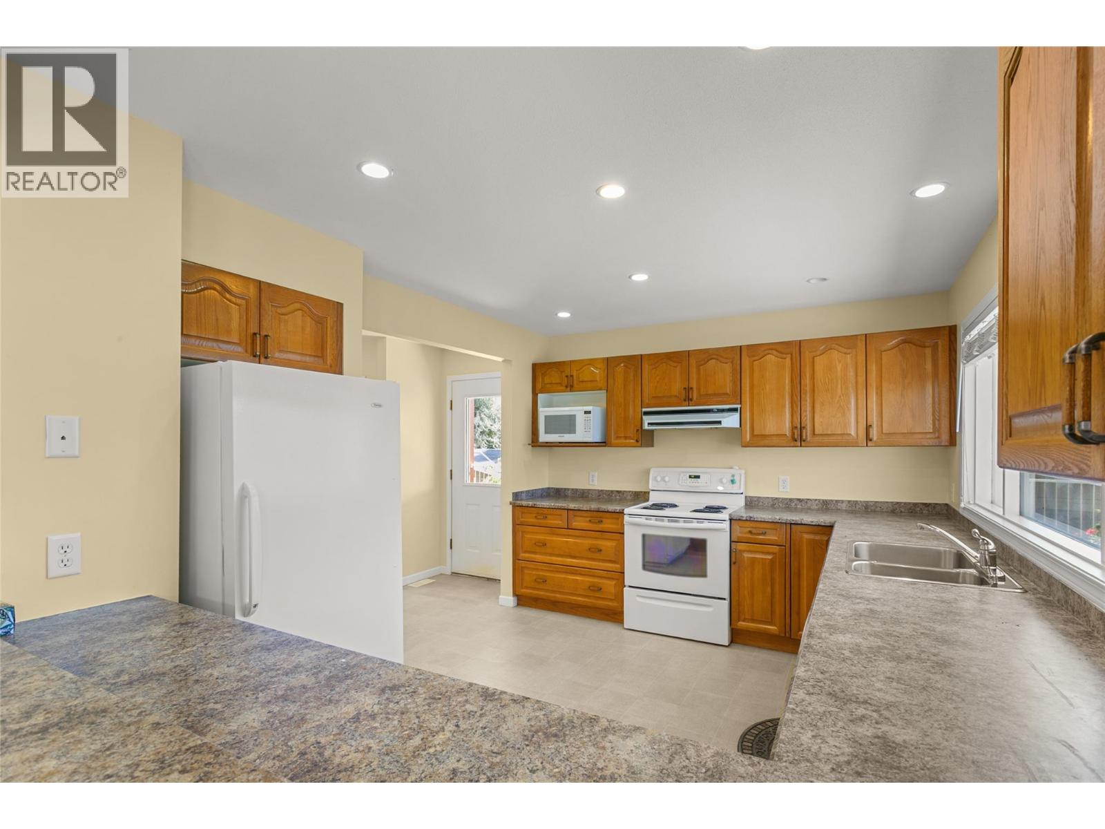 16575 Toby Road