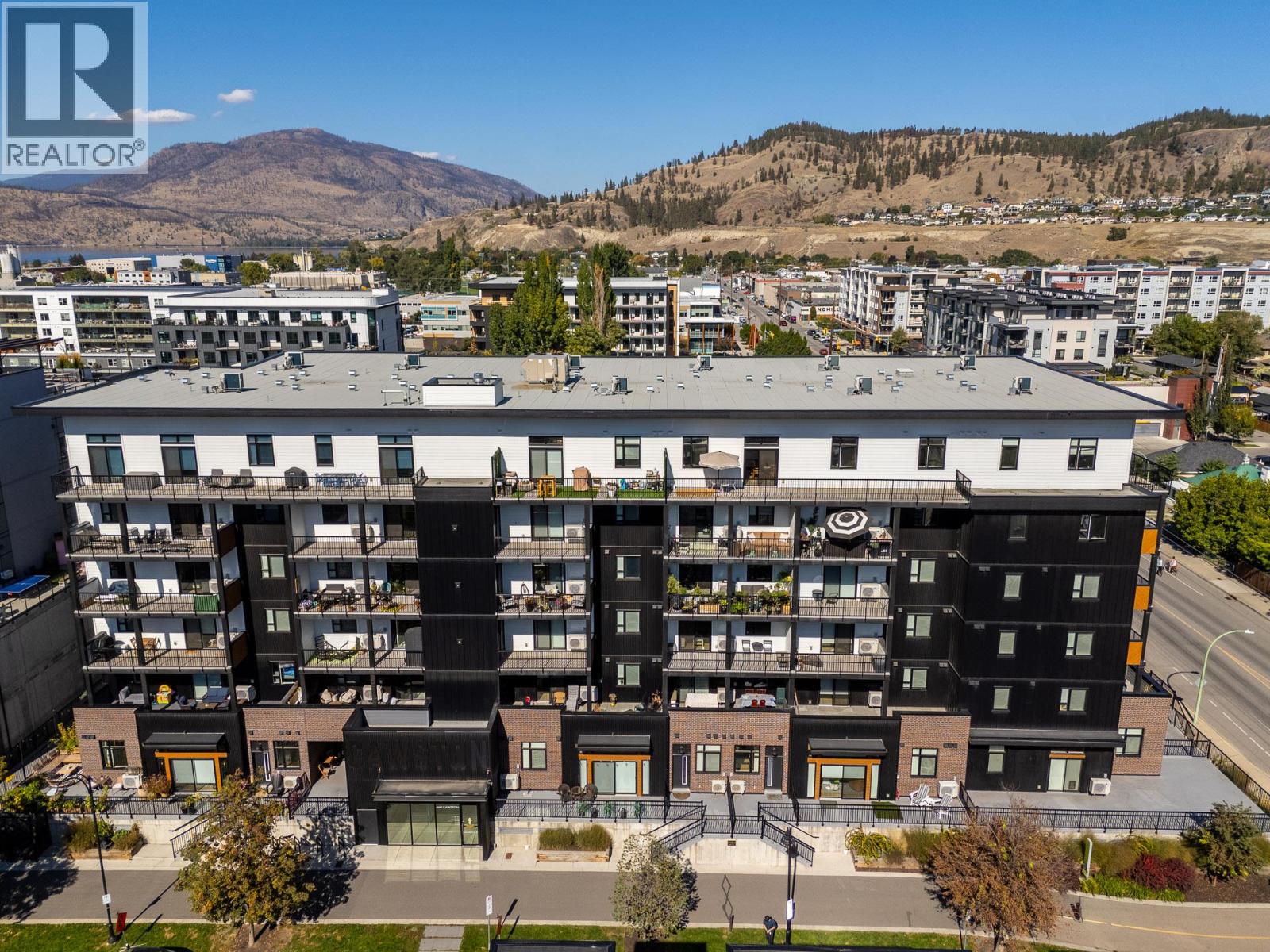 660 Cawston Avenue N Unit# 407