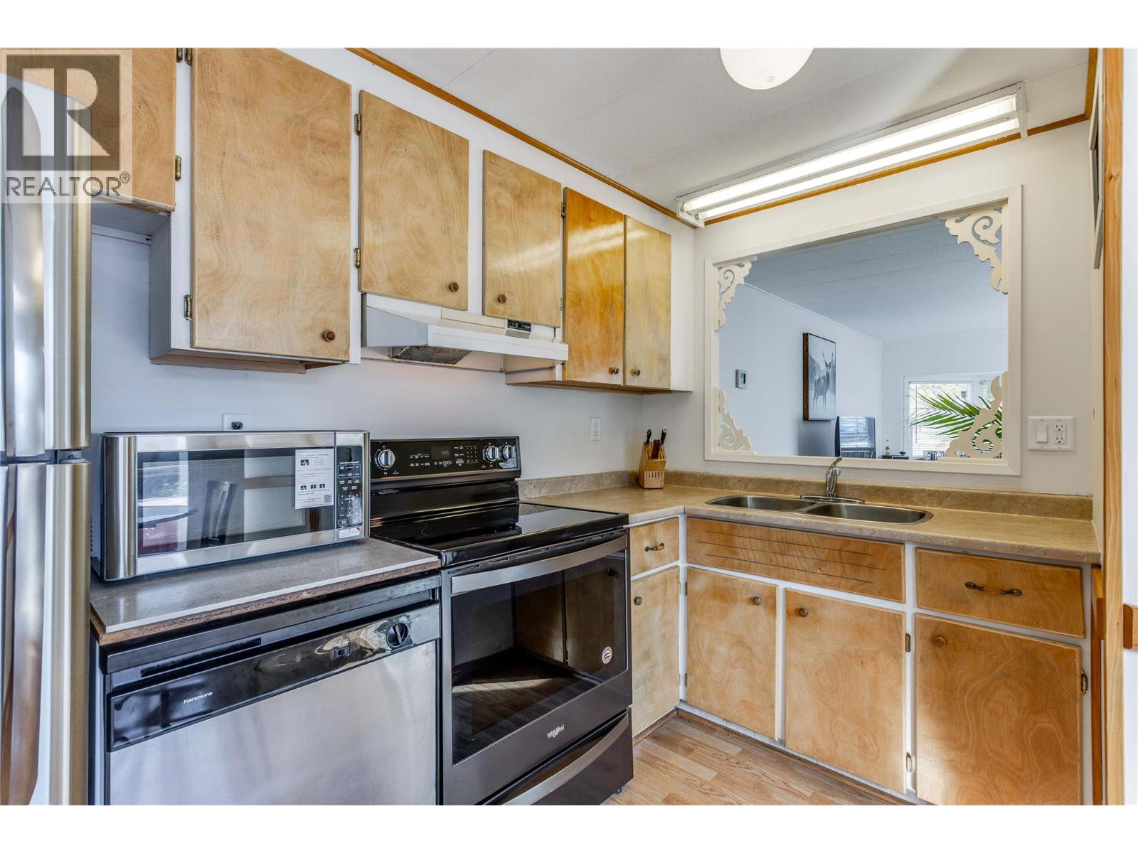 1699 Ross Road Unit# 213