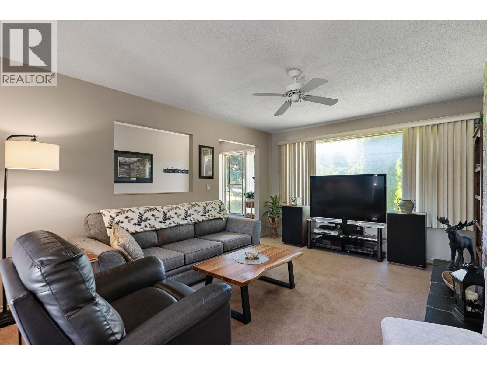 844 Hubbard Road