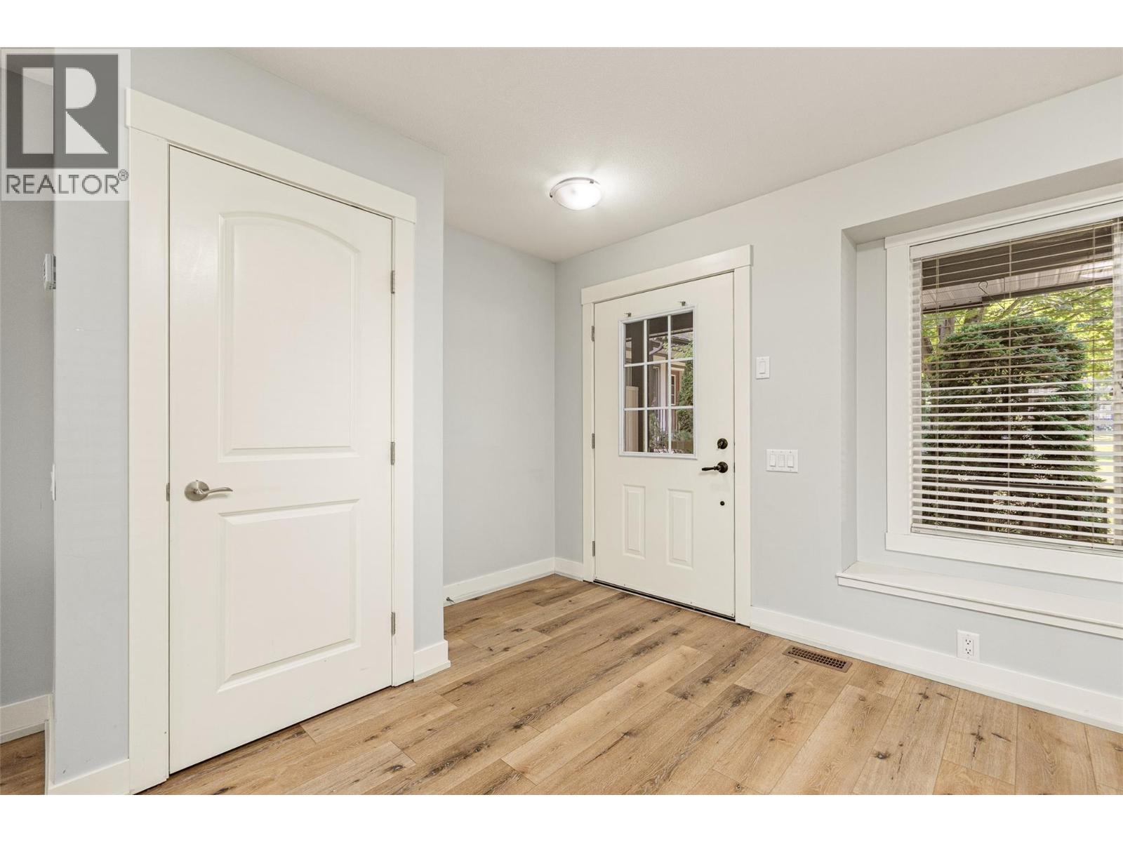1651 Lynrick Road Unit# 105