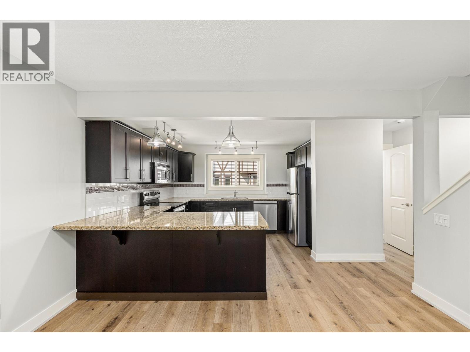 1651 Lynrick Road Unit# 105