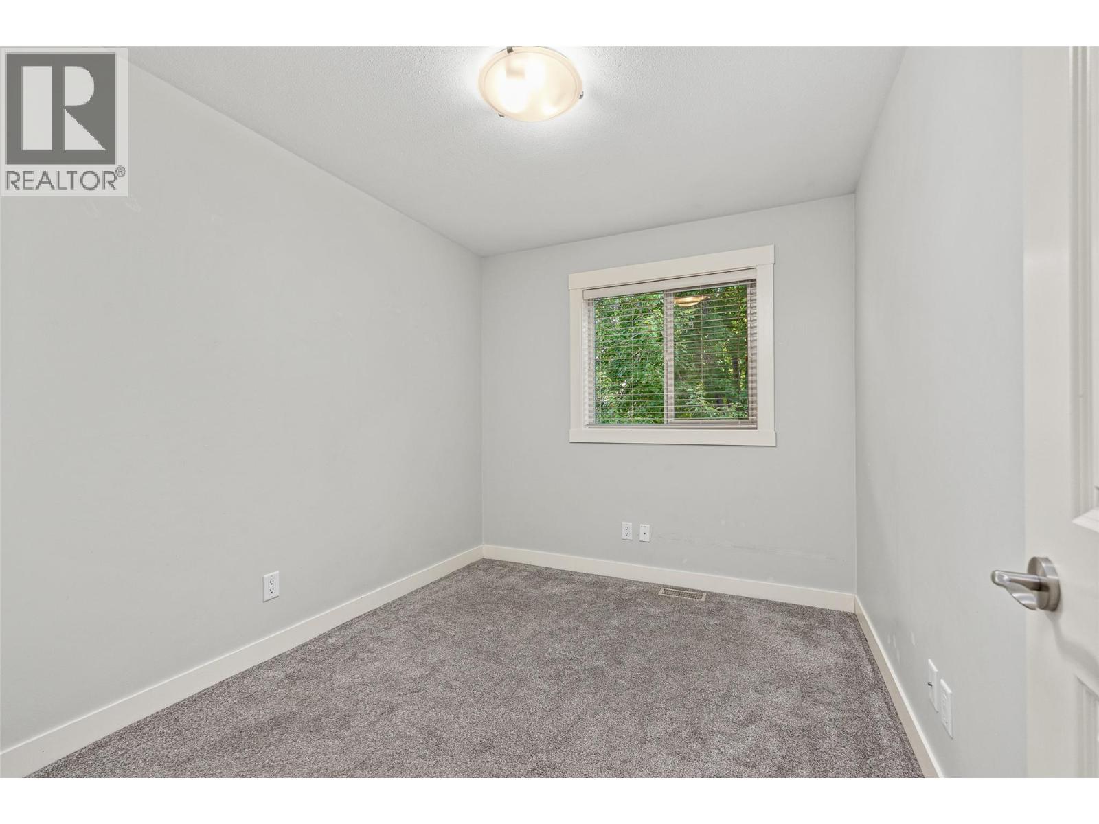 1651 Lynrick Road Unit# 105