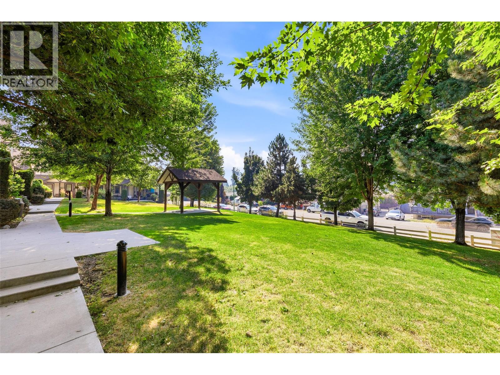 1651 Lynrick Road Unit# 105