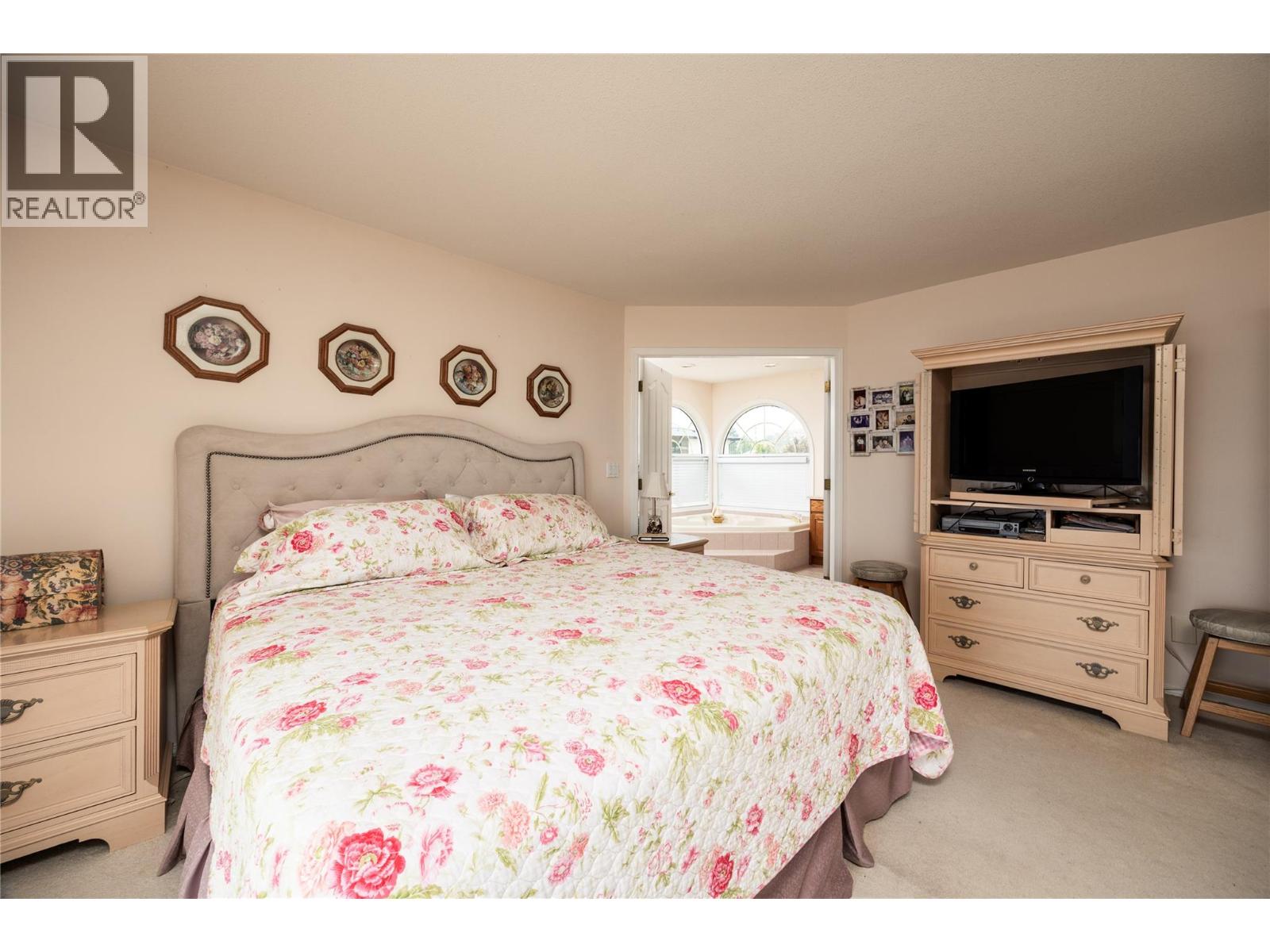 1339 Green Bay Road