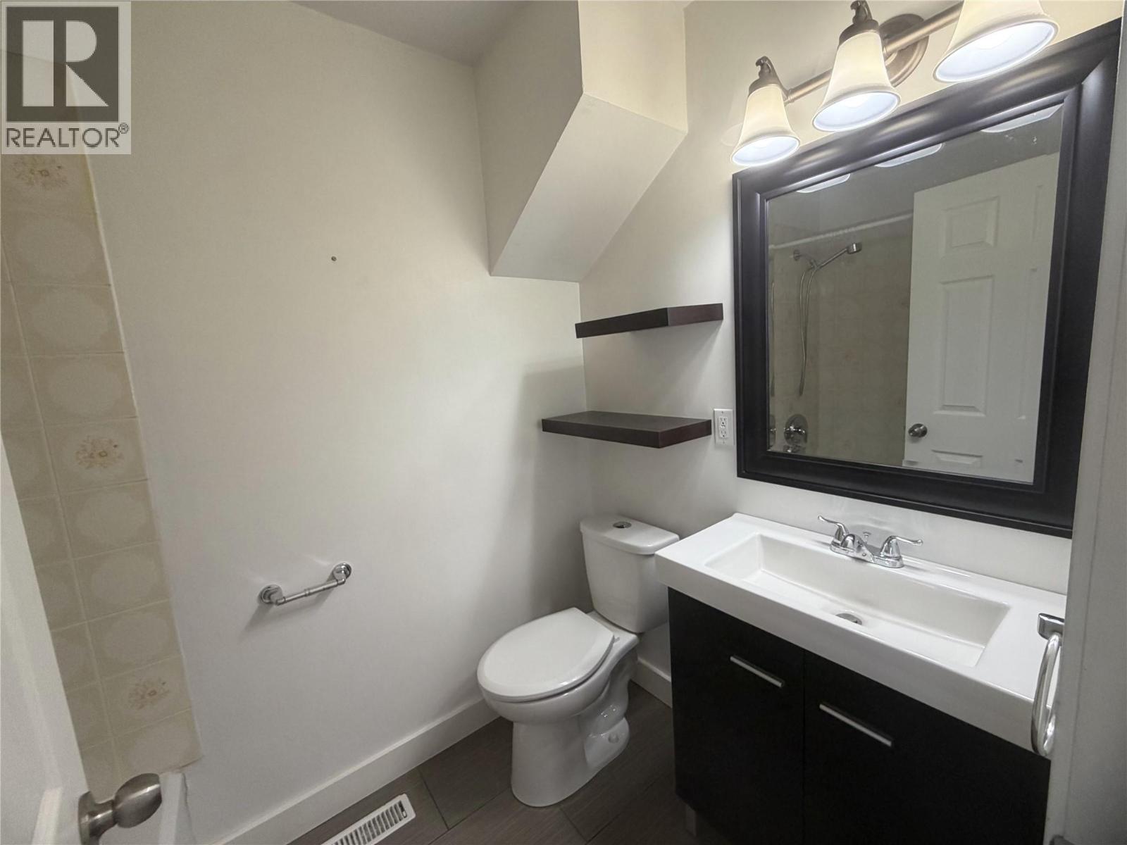 3155 Gordon Drive Unit# 304
