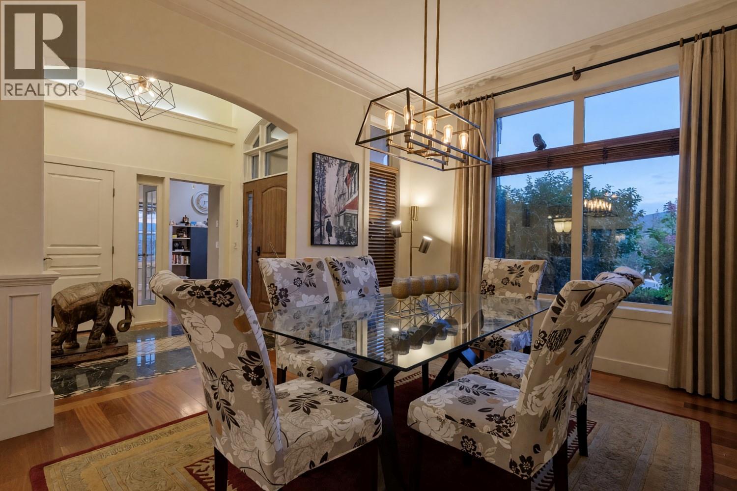 3420 Camelback Drive