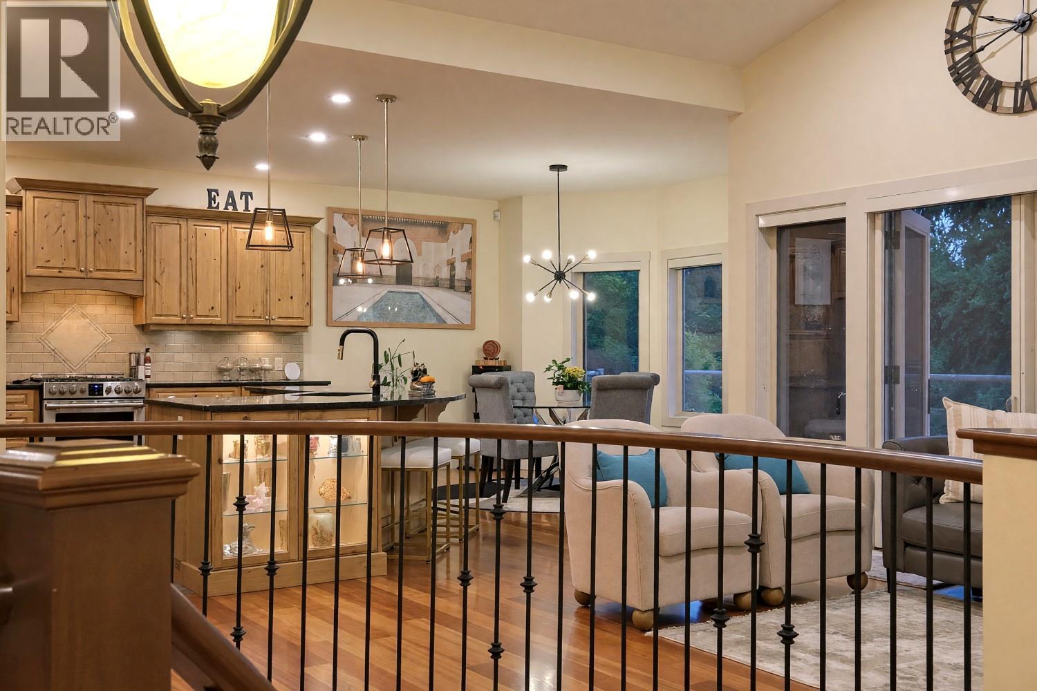 3420 Camelback Drive