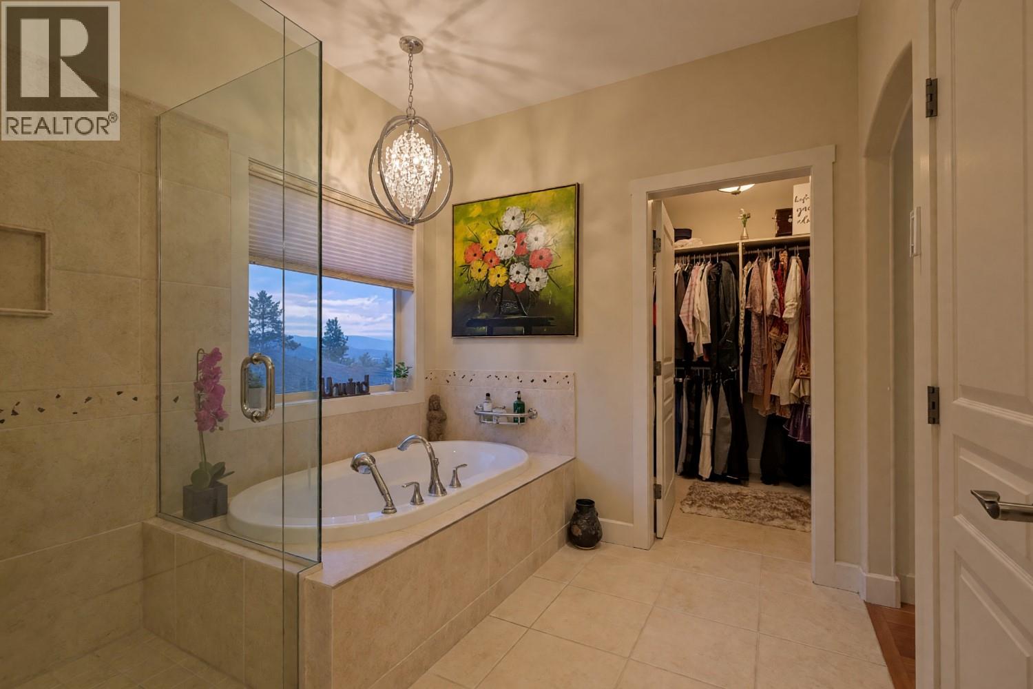 3420 Camelback Drive
