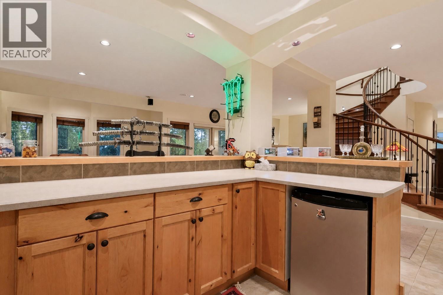 3420 Camelback Drive