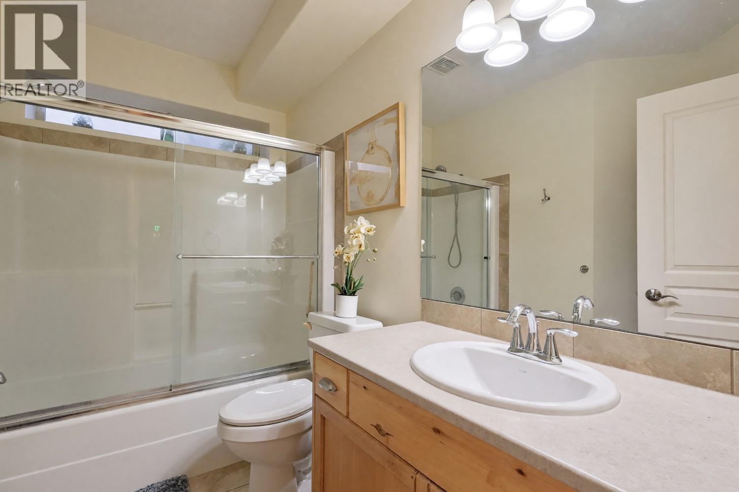 3420 Camelback Drive
