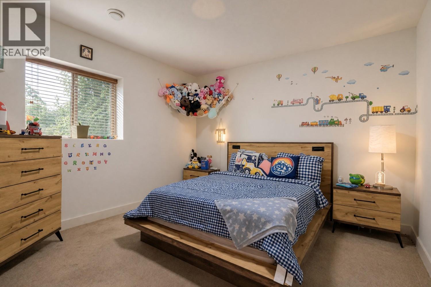 3420 Camelback Drive