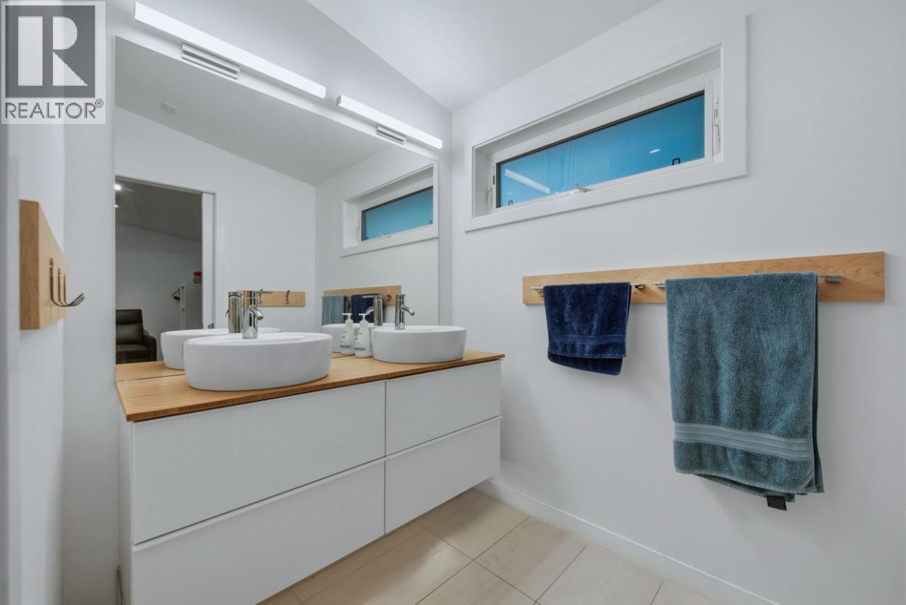 445 Sarsons Road