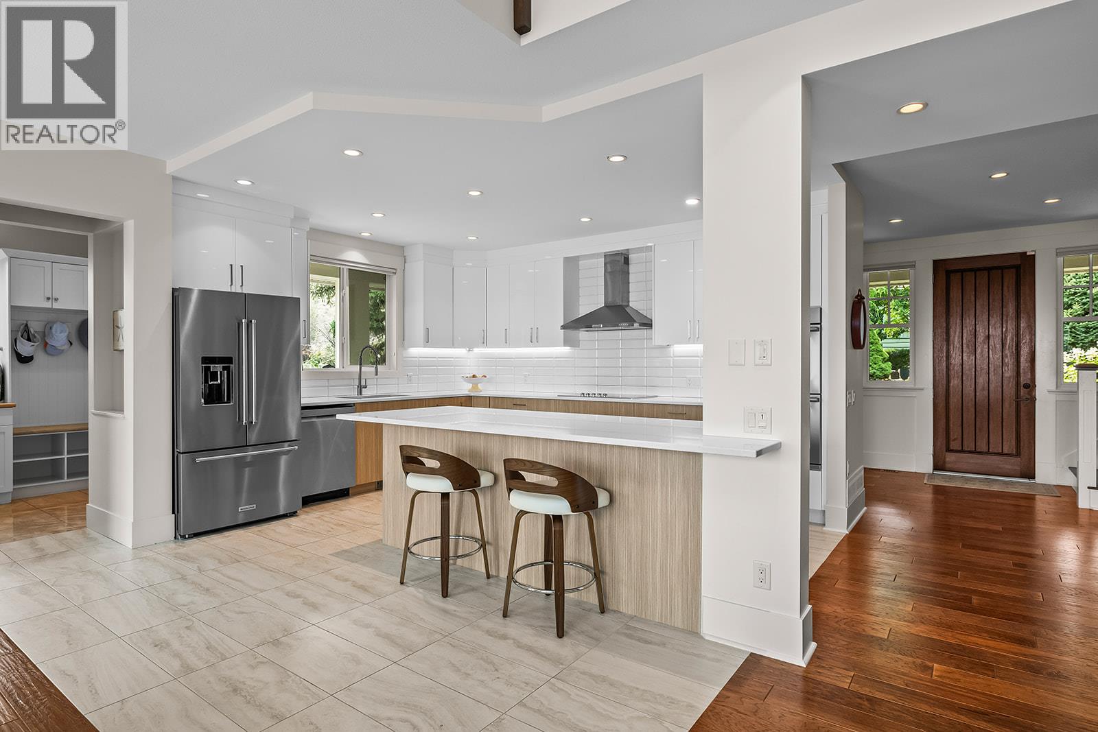 2259 Westside Place