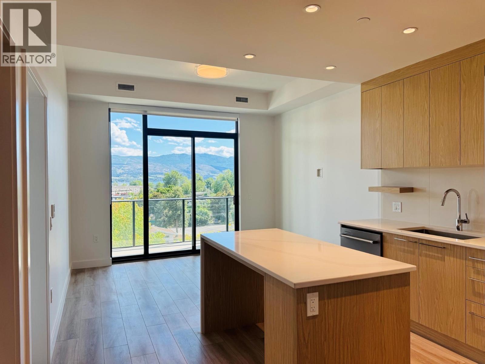 3051 Abbott Street Unit# 610