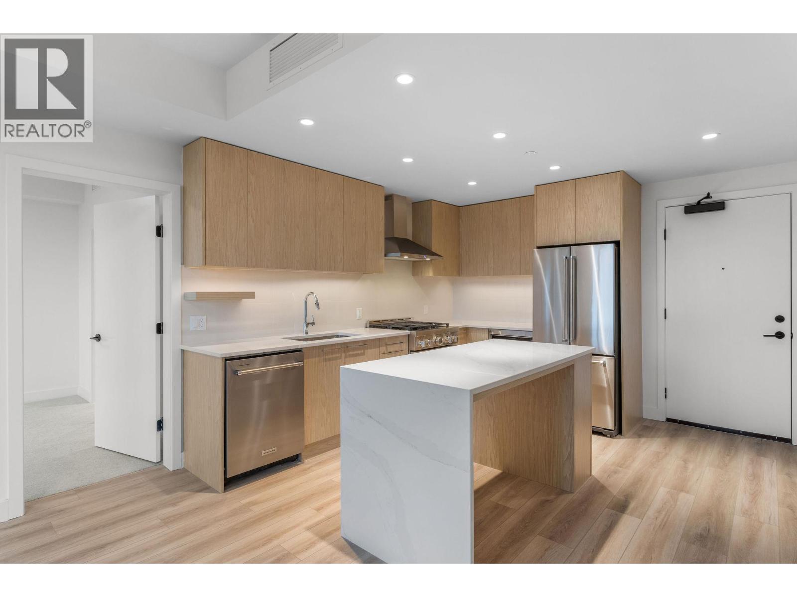 3051 Abbott Street Unit# 213