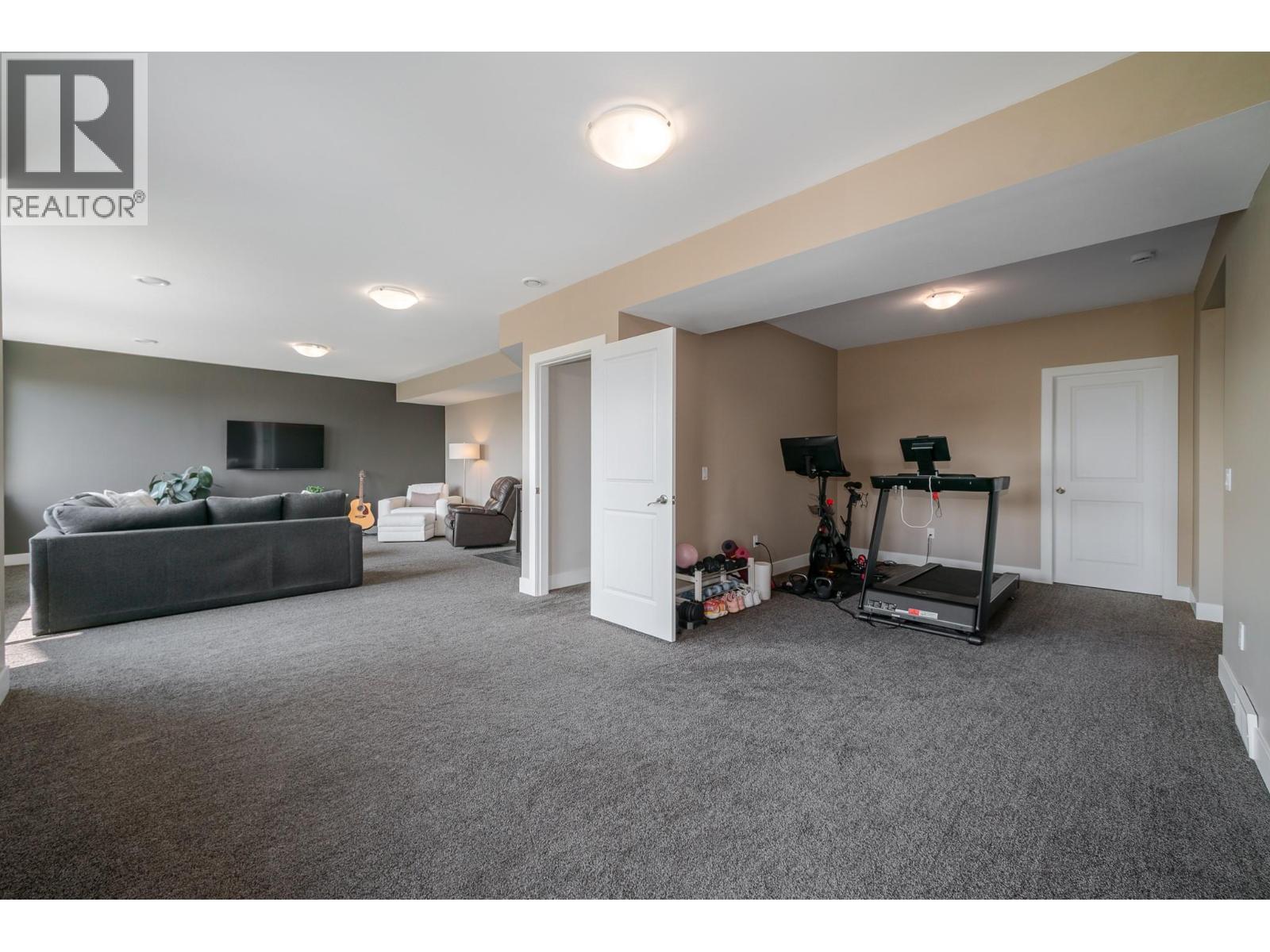 2420 Tallus Heights Drive