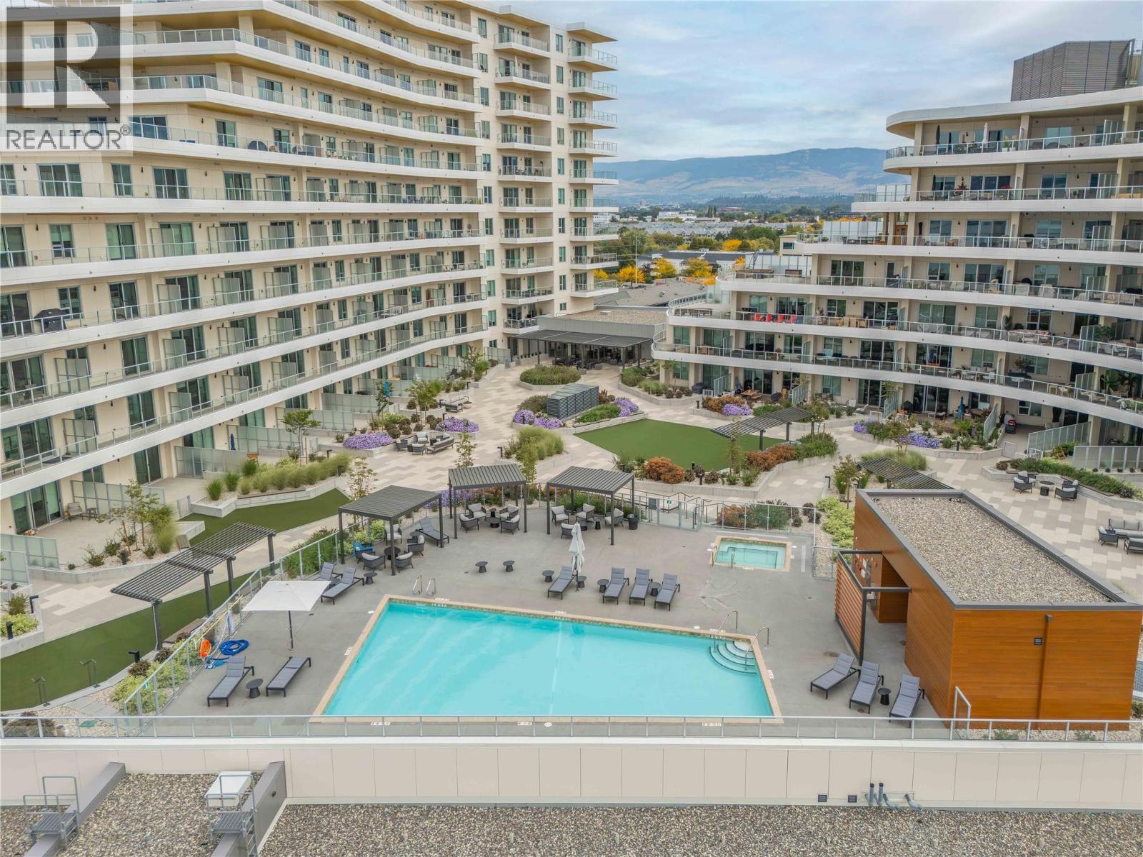 3300 Lakeshore Road Unit# 615