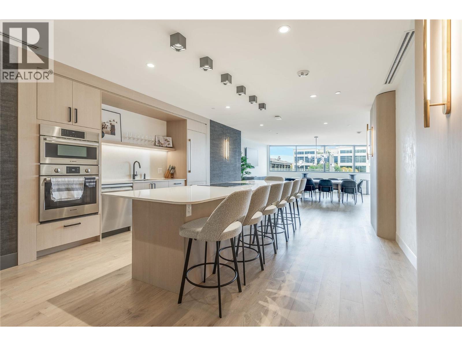 3300 Lakeshore Road Unit# 615