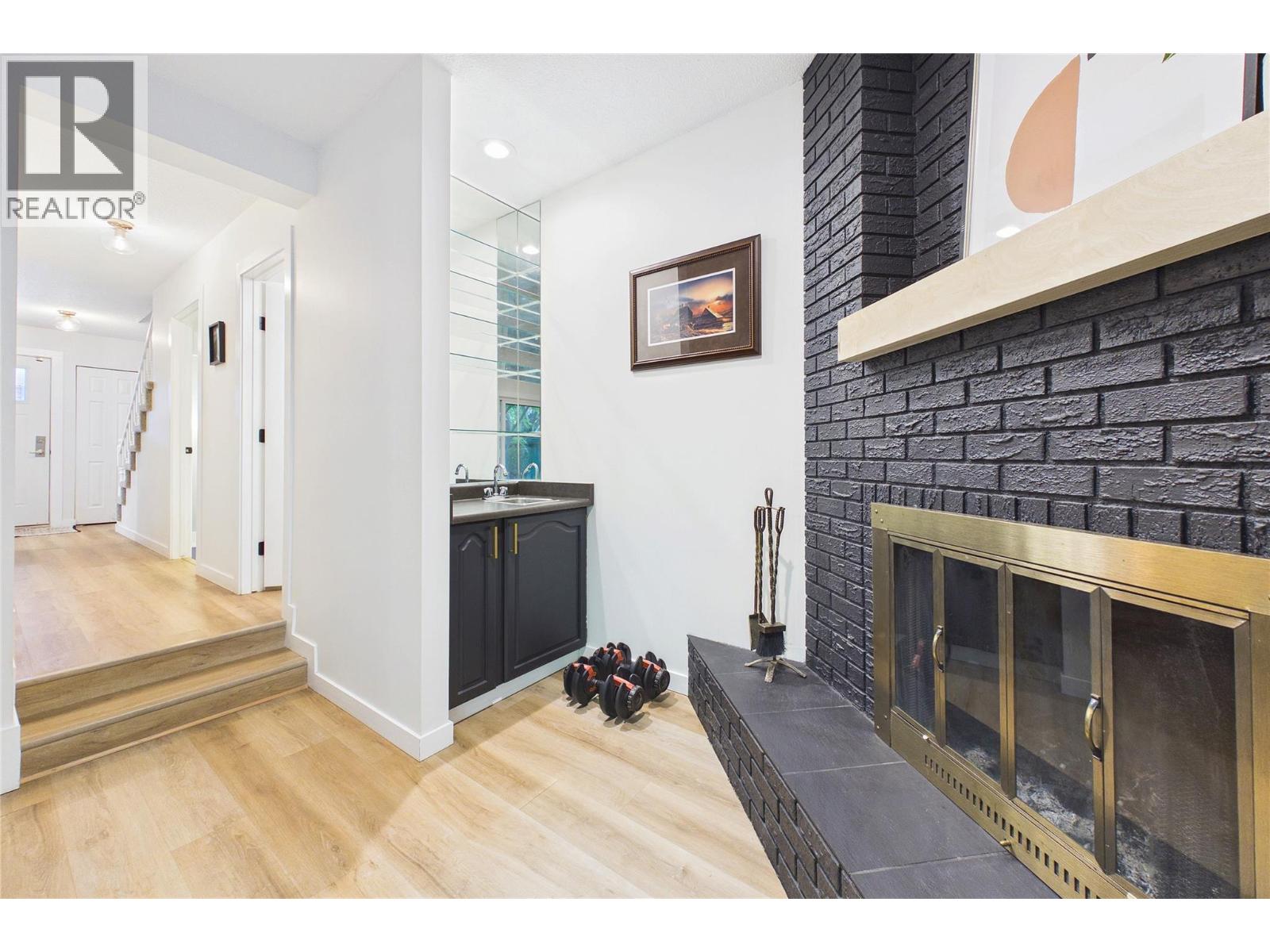 1995 Burtch Road Unit# 162