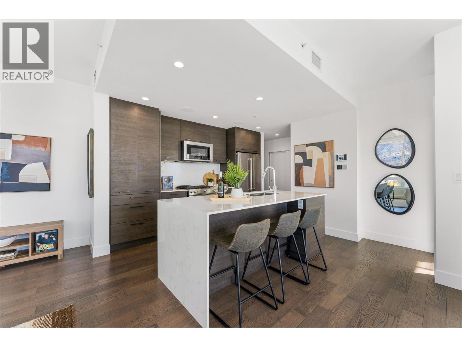 1181 Sunset Drive Unit# 807
