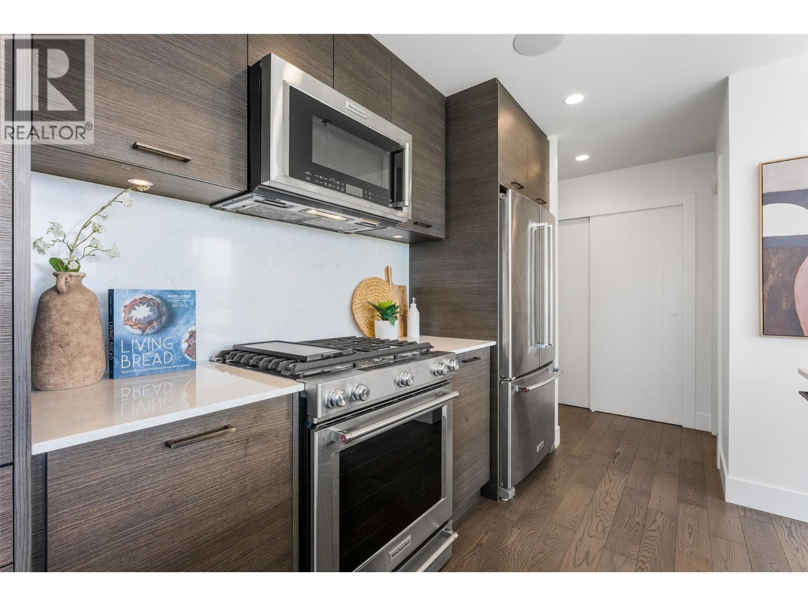 1181 Sunset Drive Unit# 807