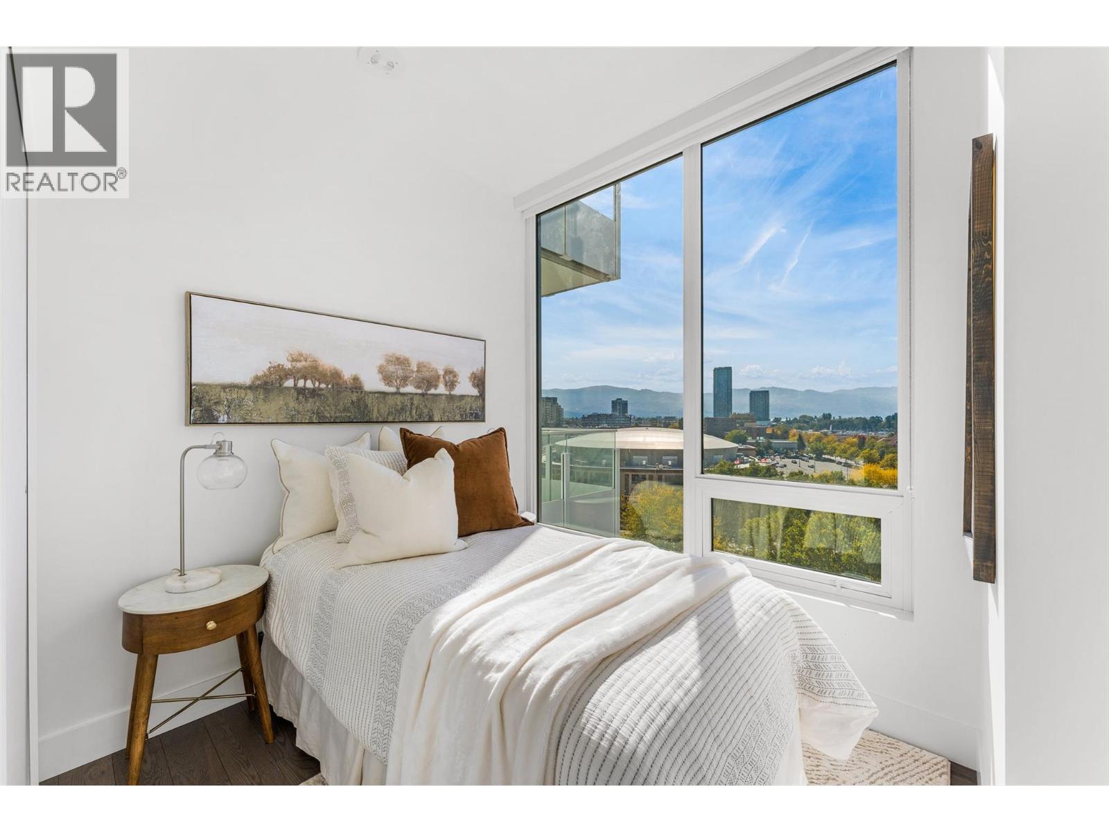 1181 Sunset Drive Unit# 807