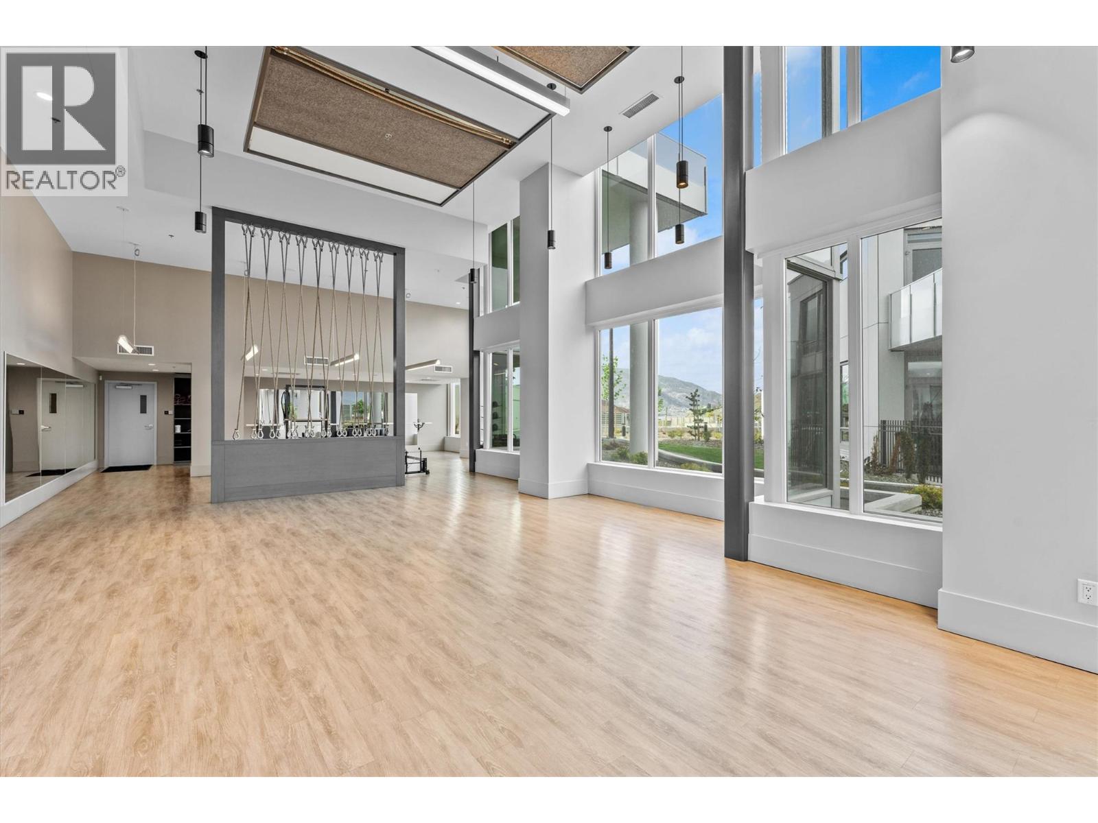 1181 Sunset Drive Unit# 807