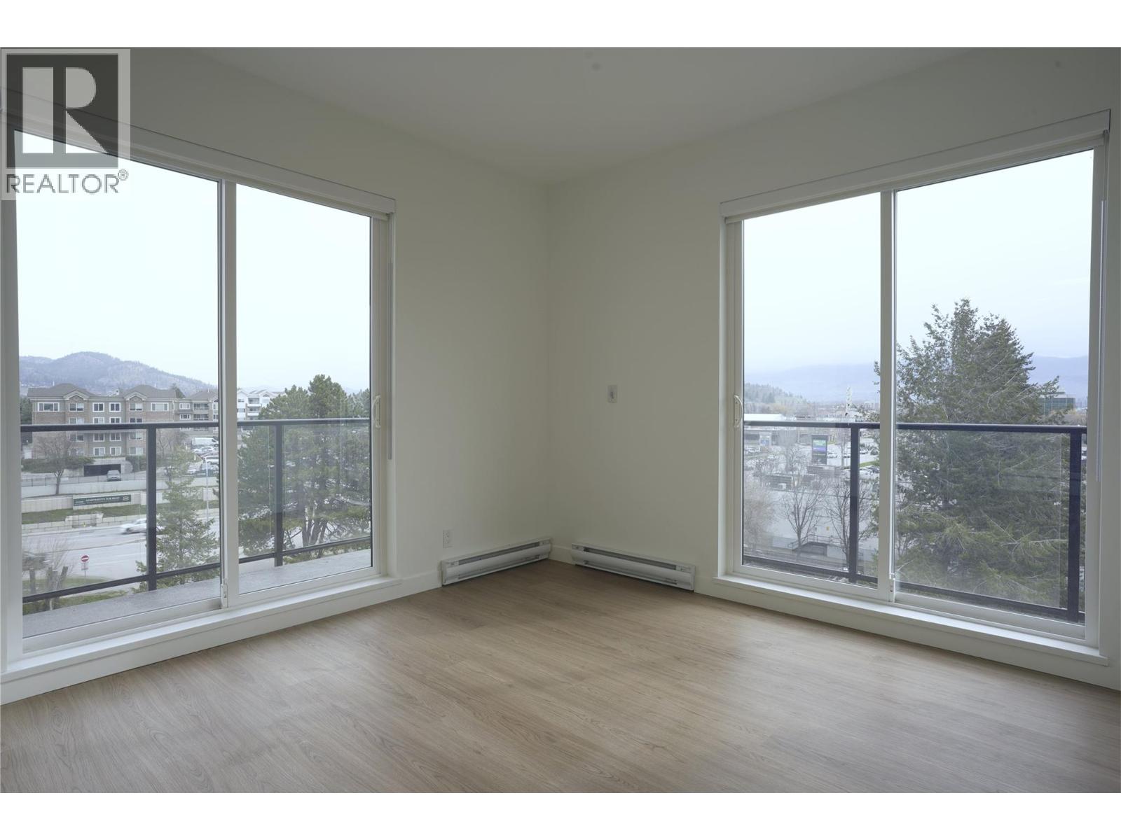 1380 Pridham Avenue Unit# 418