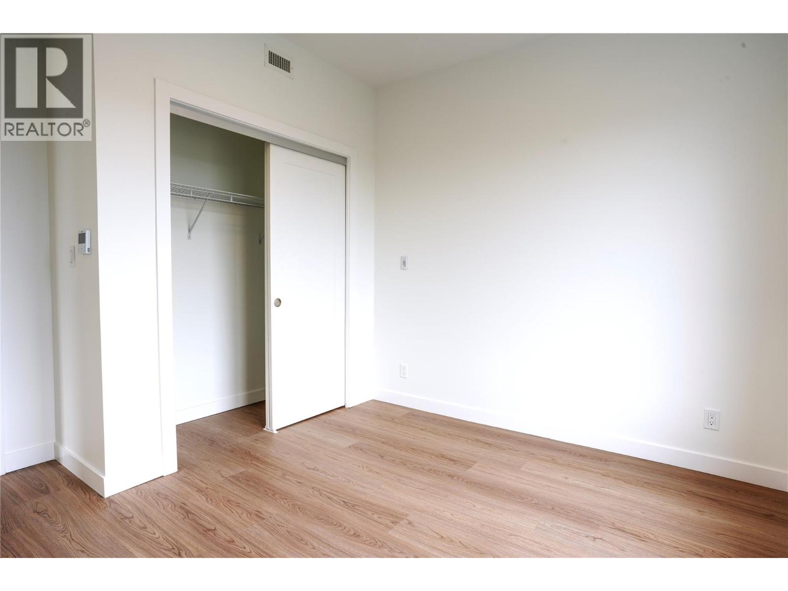 1380 Pridham Avenue Unit# 418
