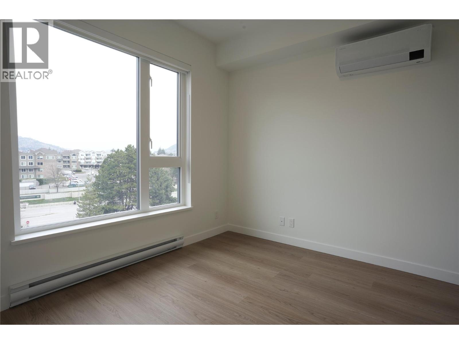 1380 Pridham Avenue Unit# 418