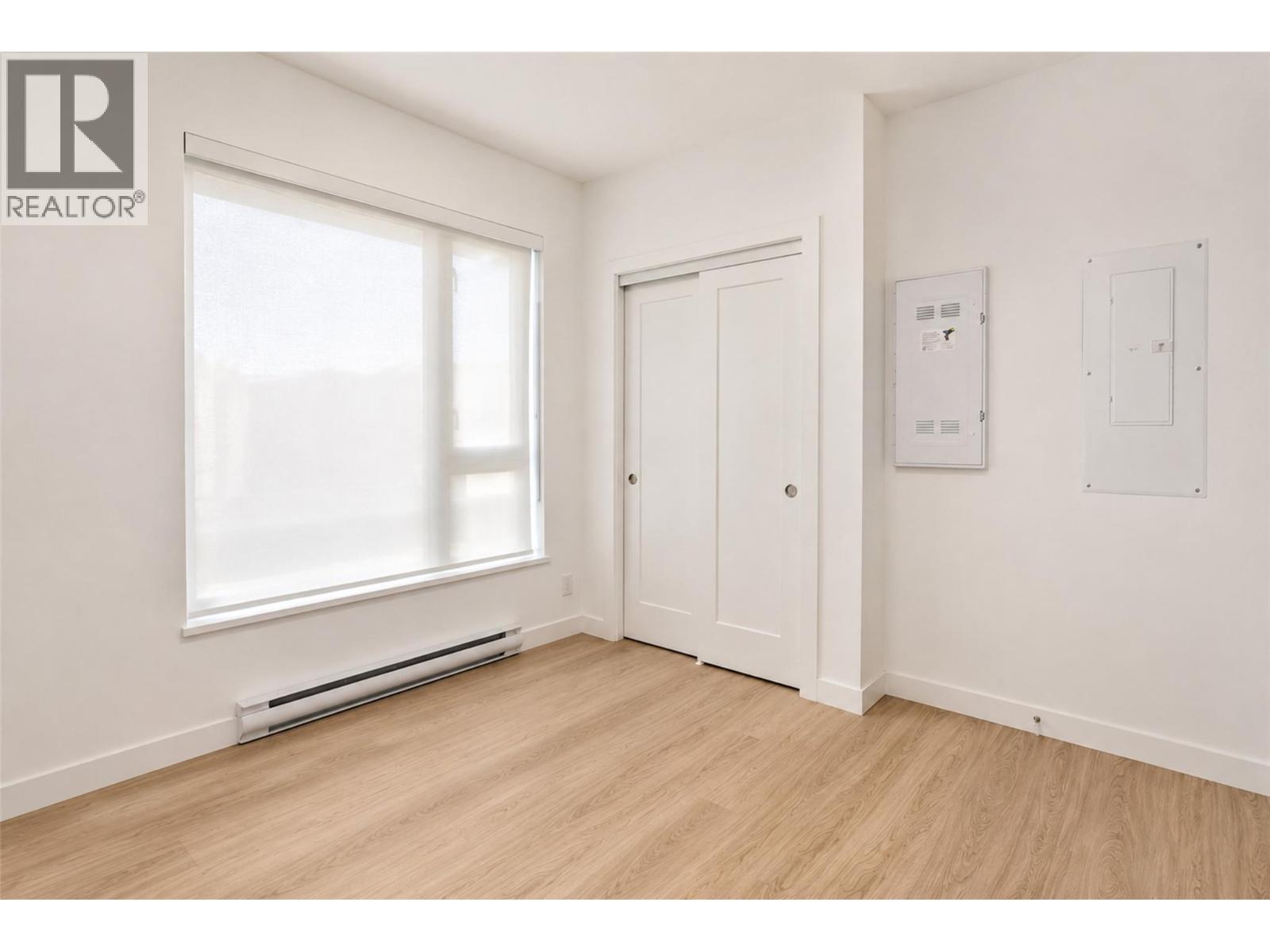1380 Pridham Avenue Unit# 310