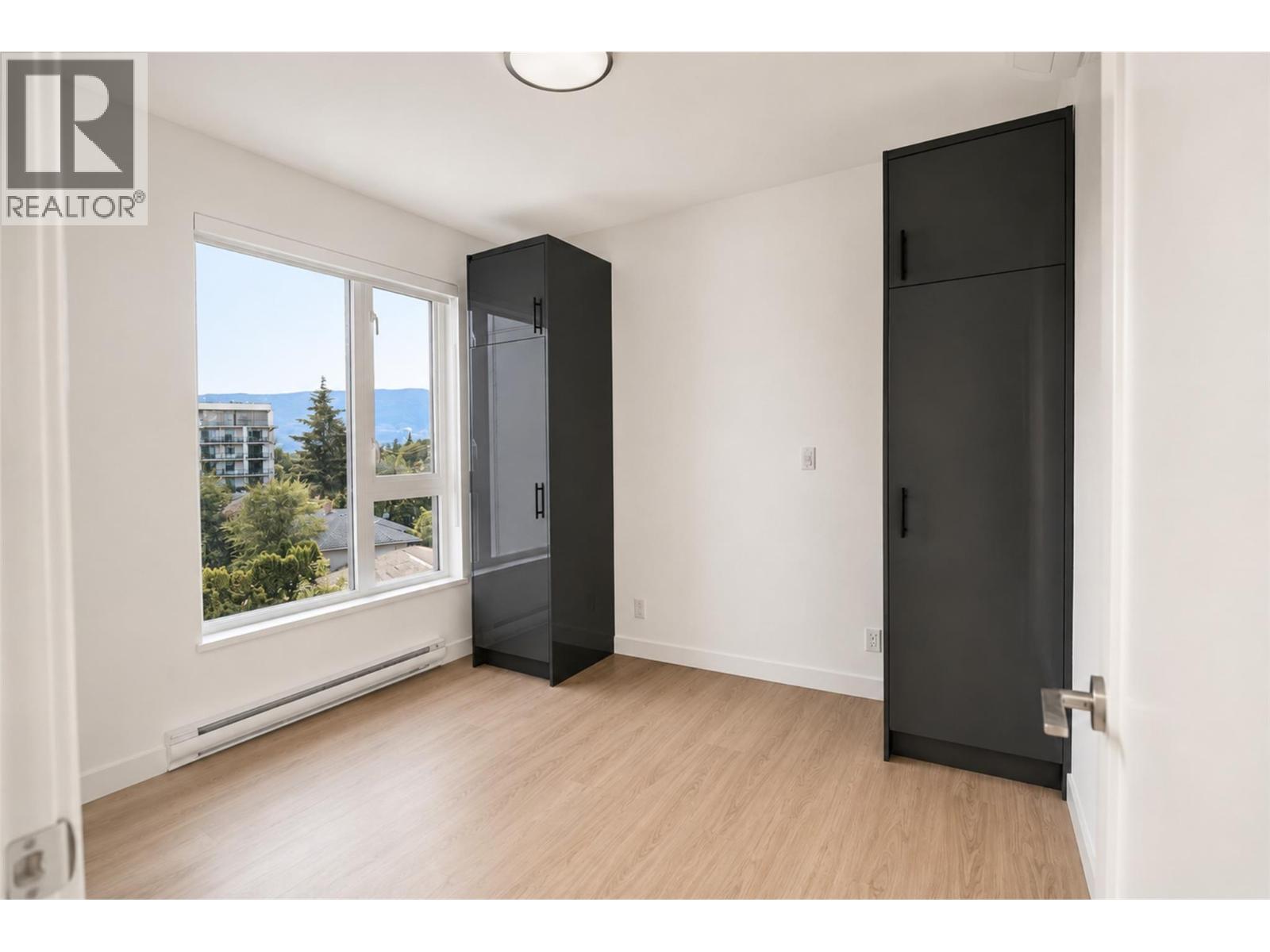 1380 Pridham Avenue Unit# 310