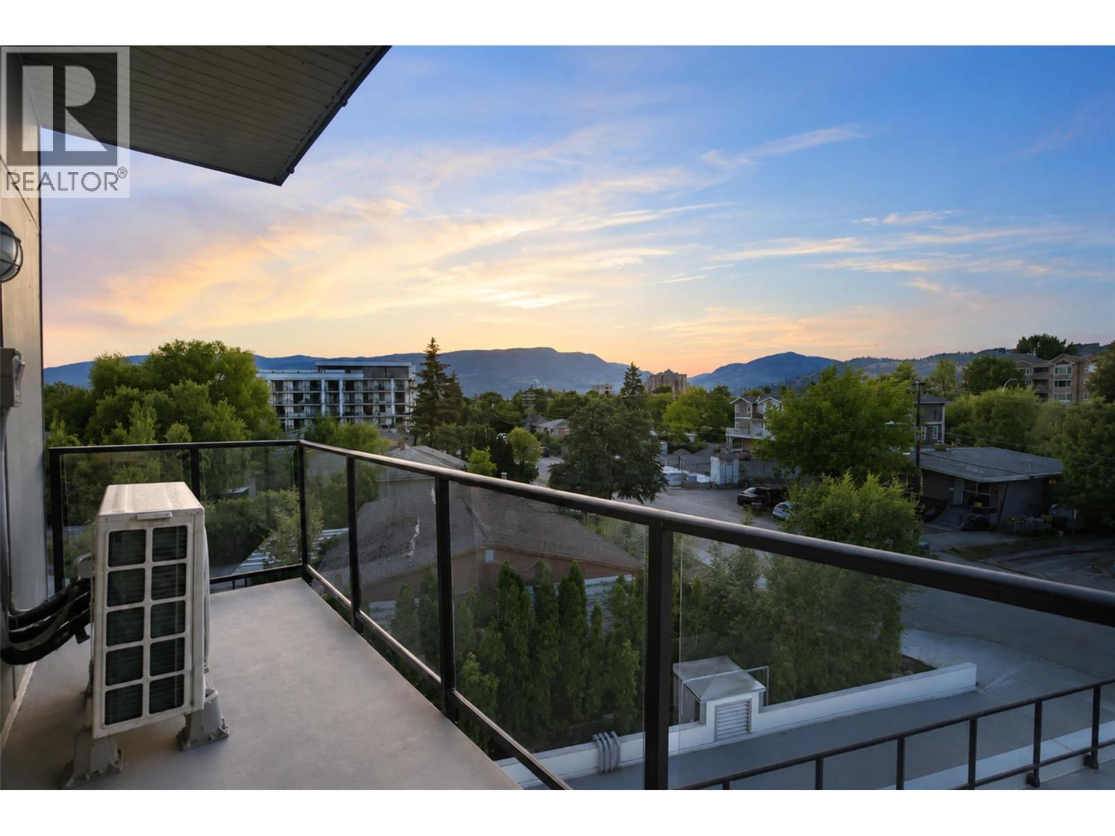 1380 Pridham Avenue Unit# 310