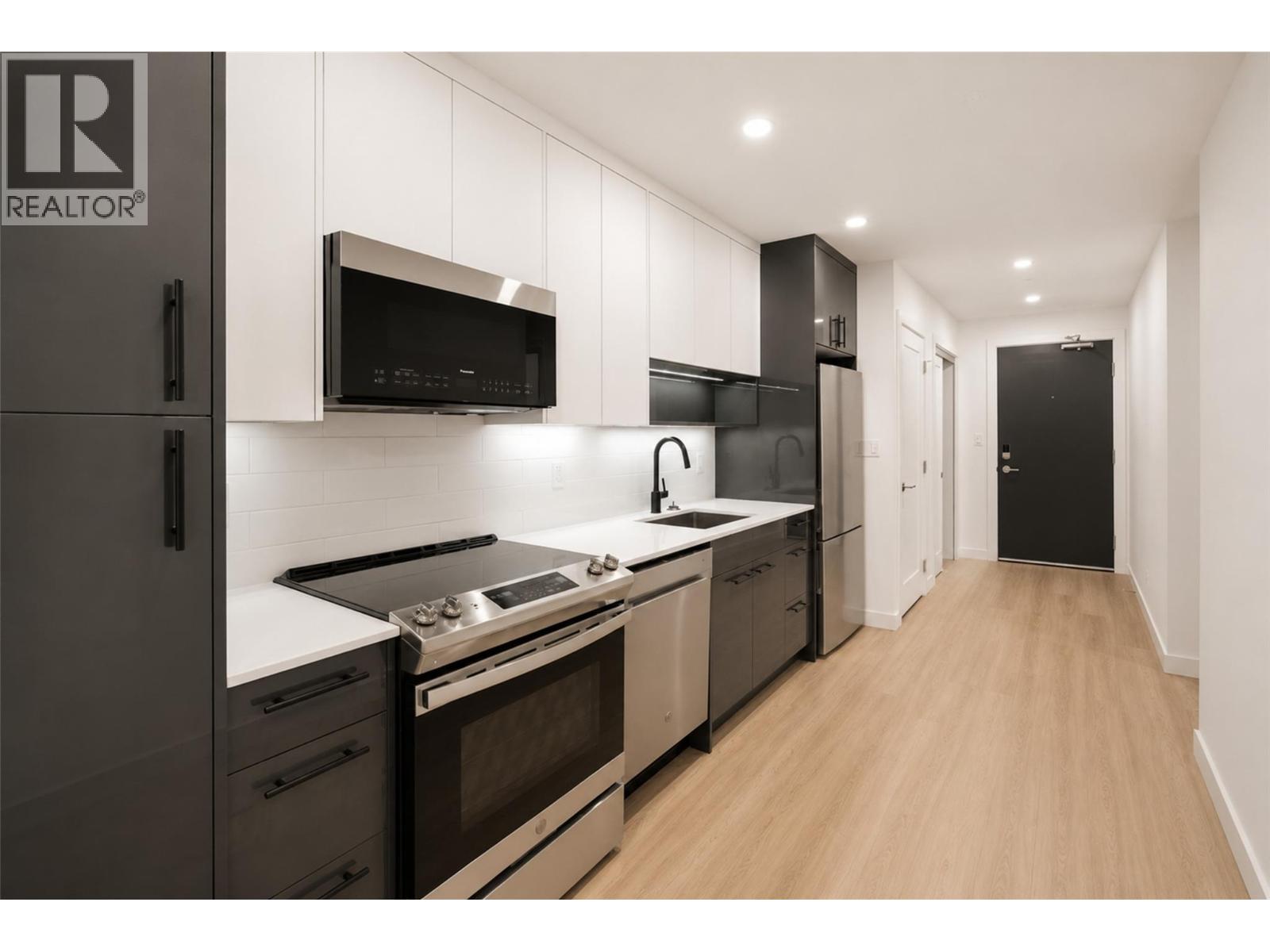 1380 Pridham Avenue Unit# 310