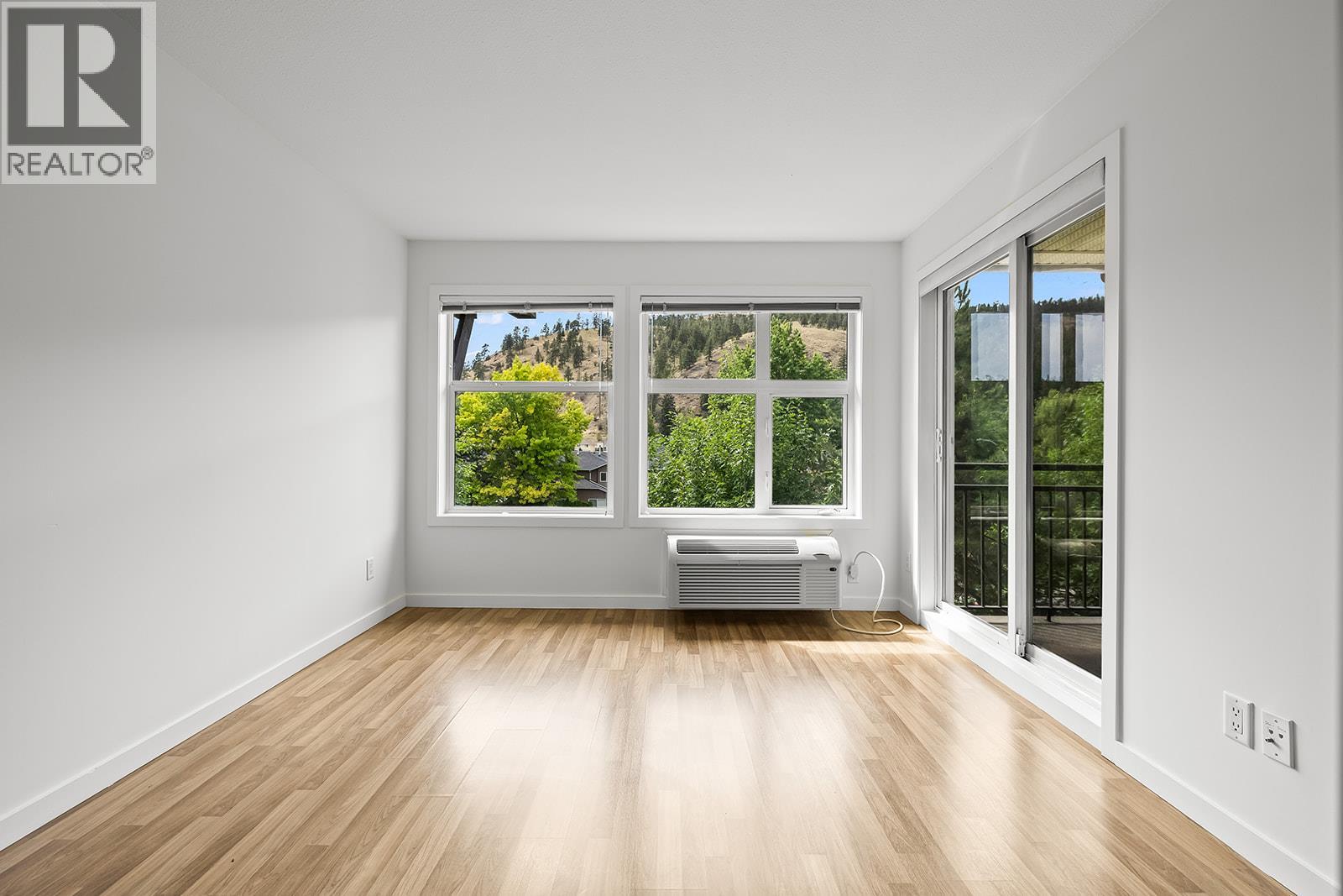 547 Yates Road Unit# 405