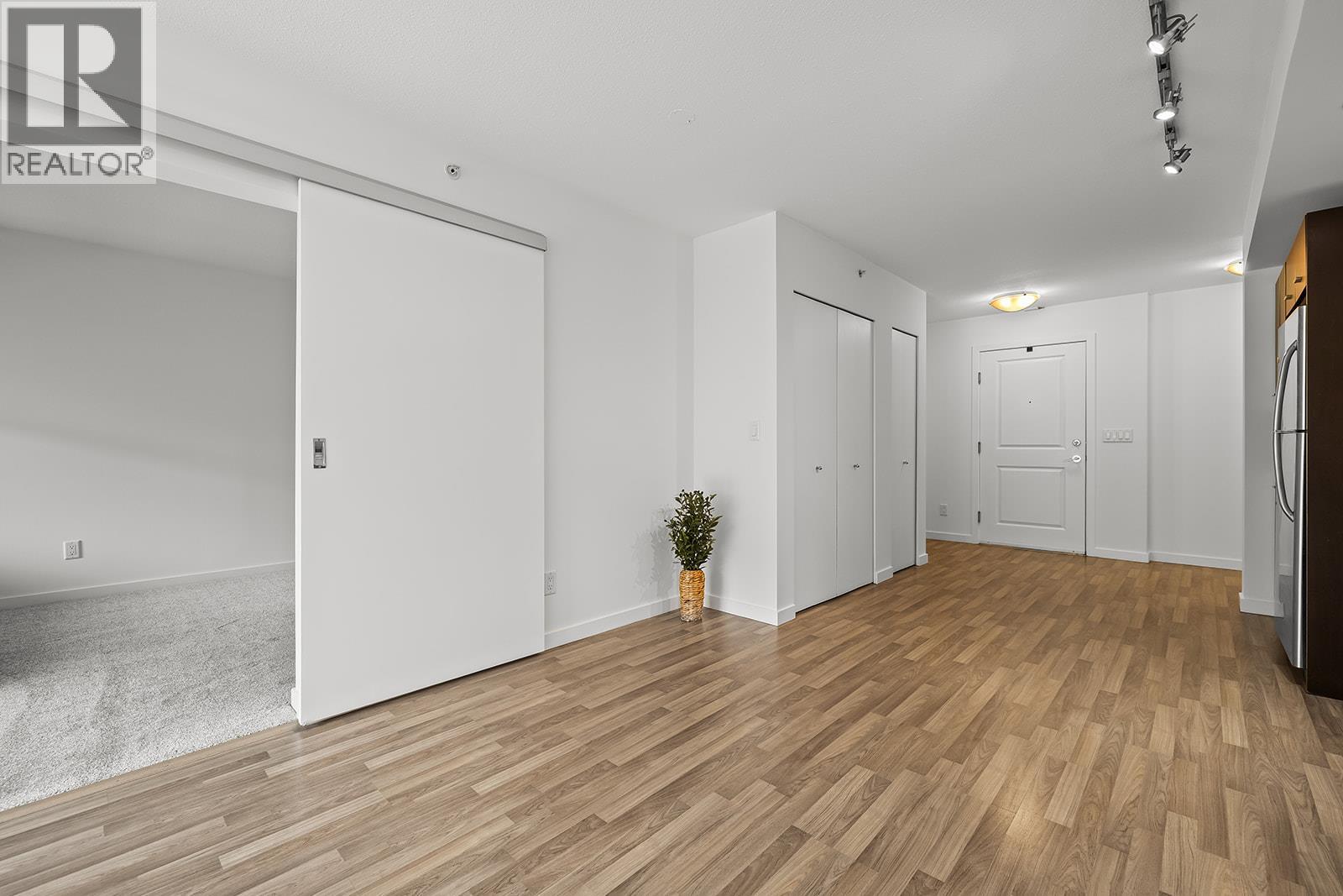 547 Yates Road Unit# 405