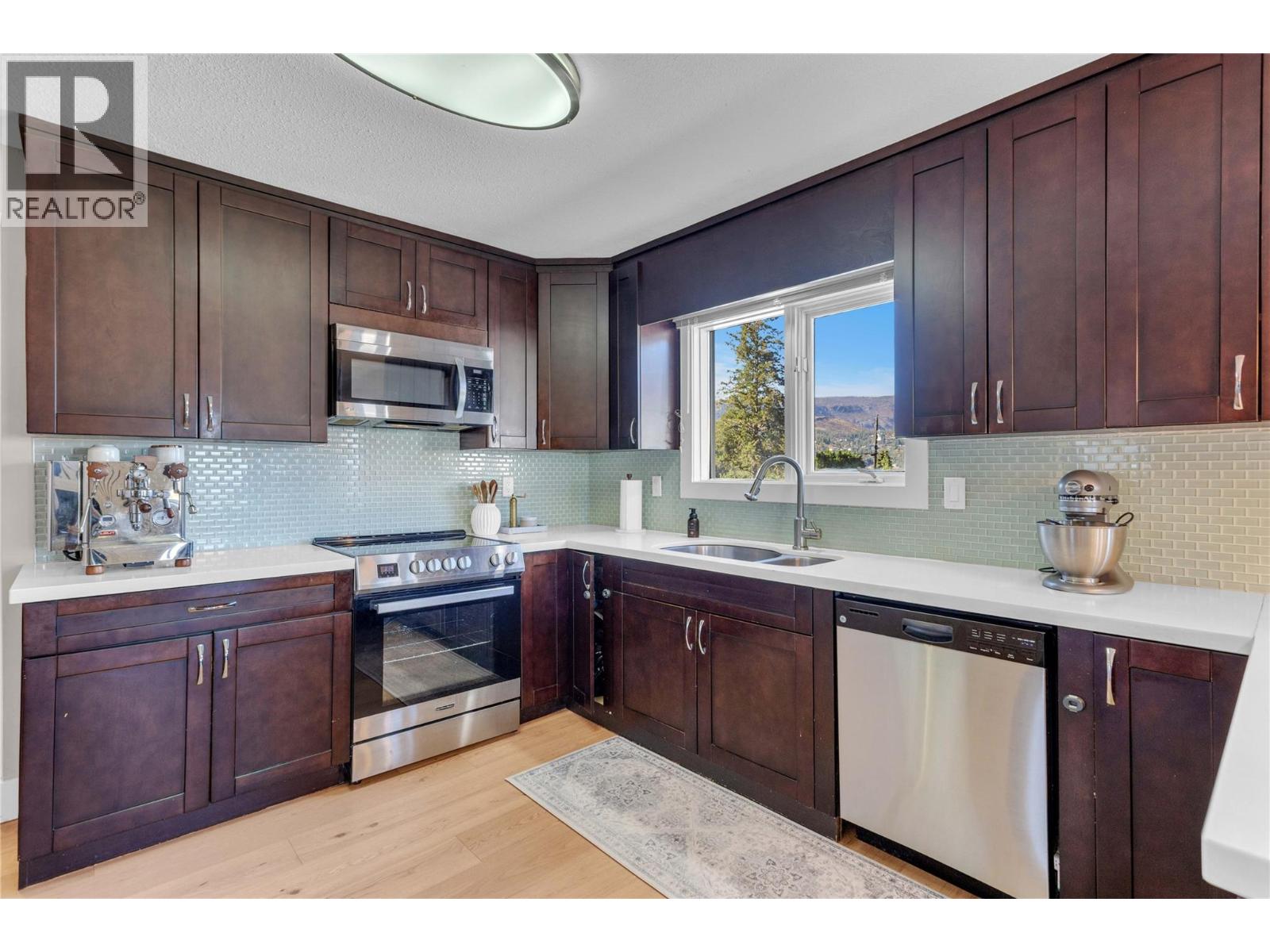 2245 Thacker Drive