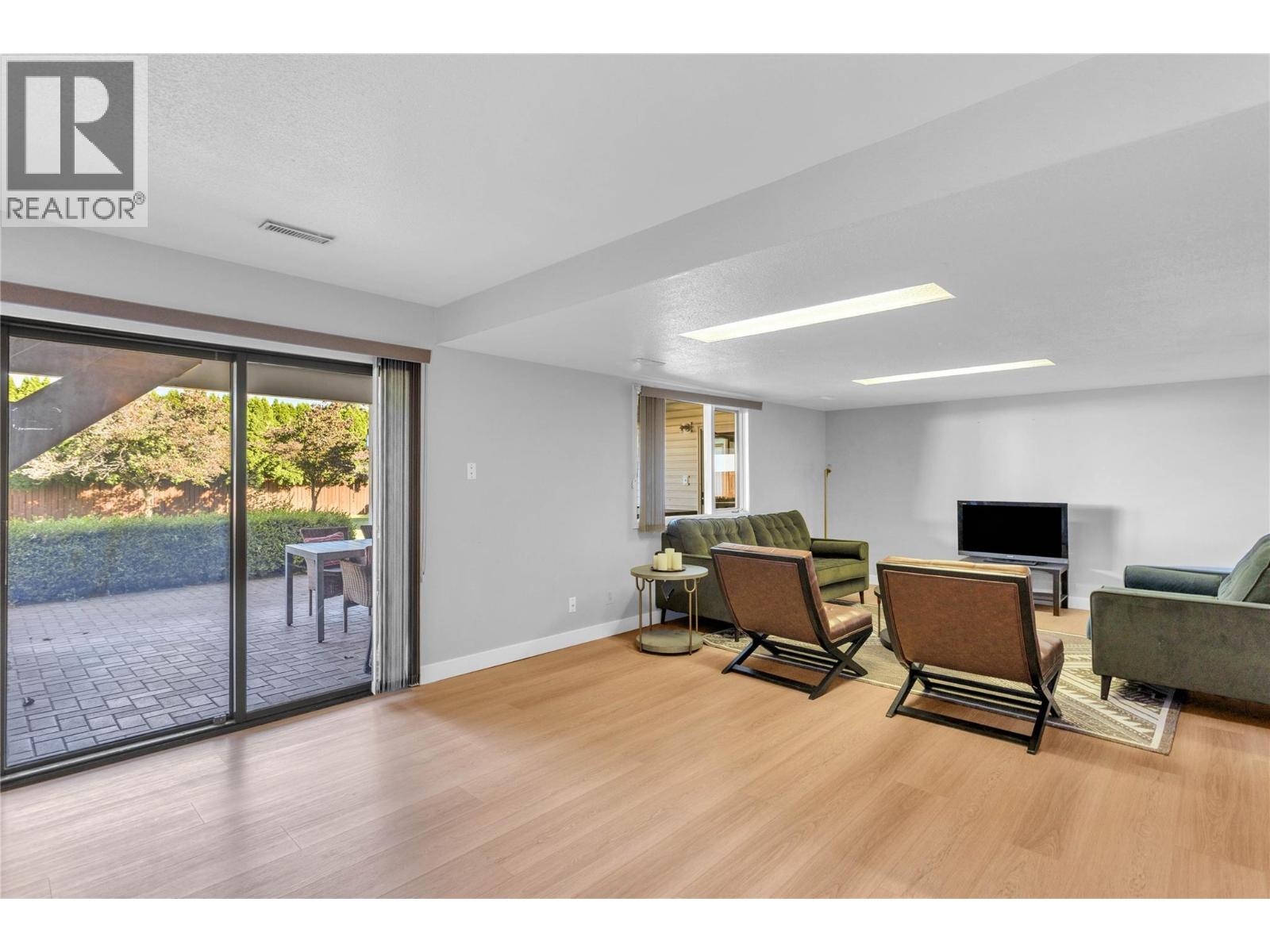 2245 Thacker Drive