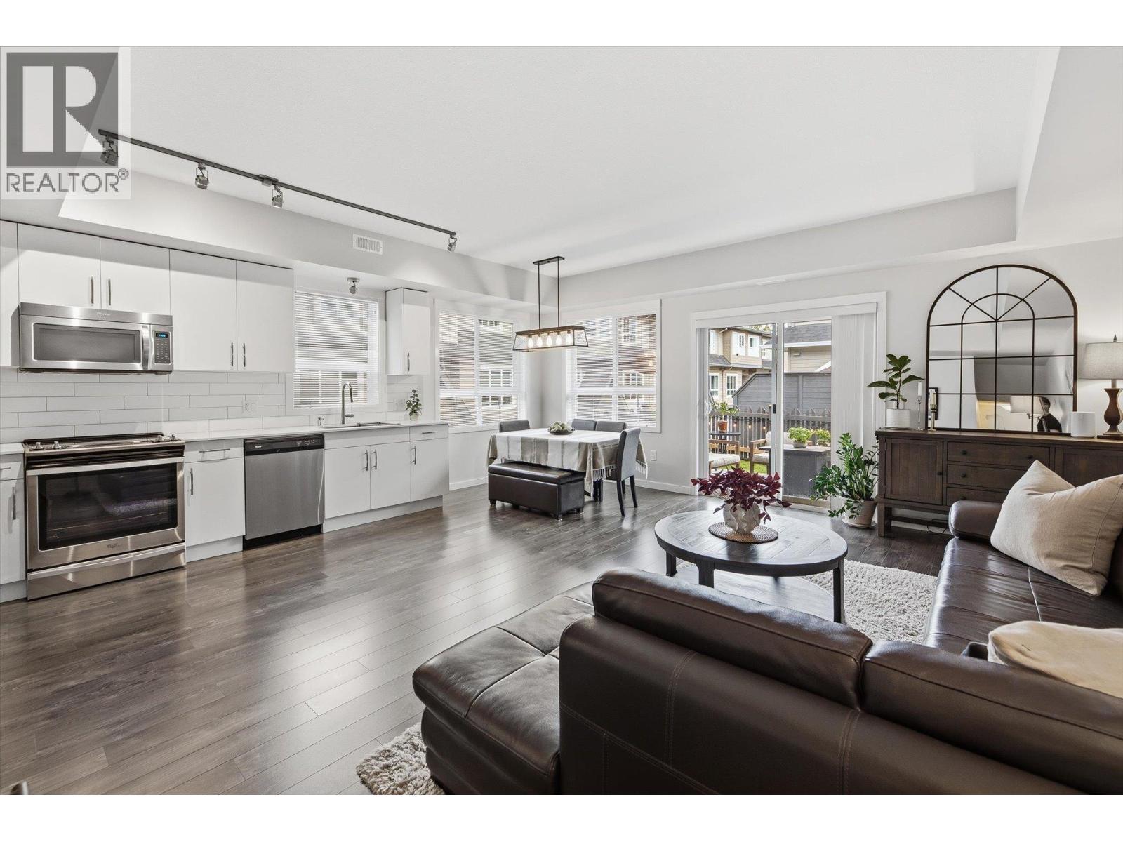 680 Old Meadows Road Unit# 18