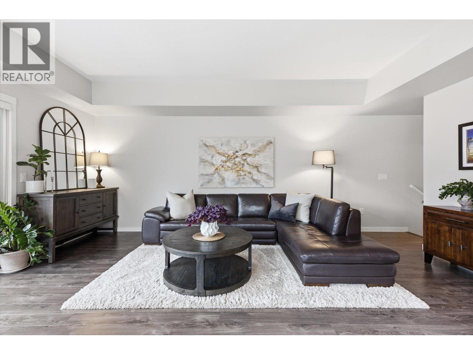680 Old Meadows Road Unit# 18