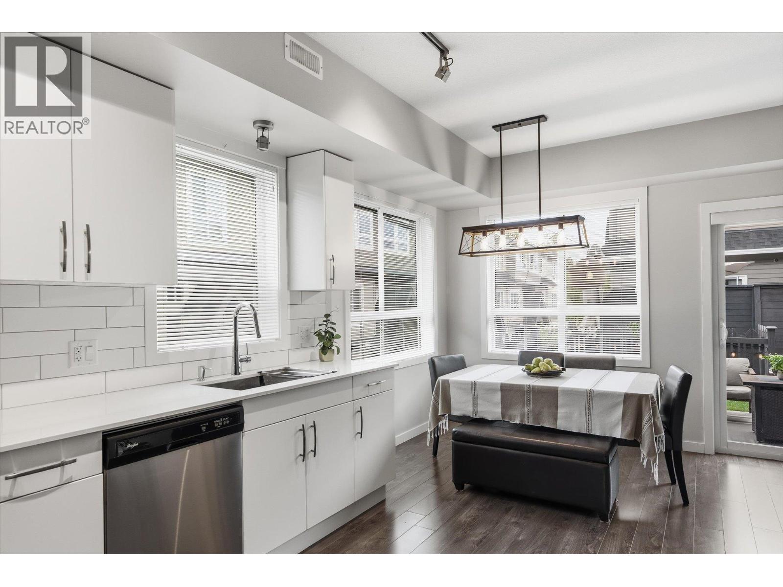 680 Old Meadows Road Unit# 18