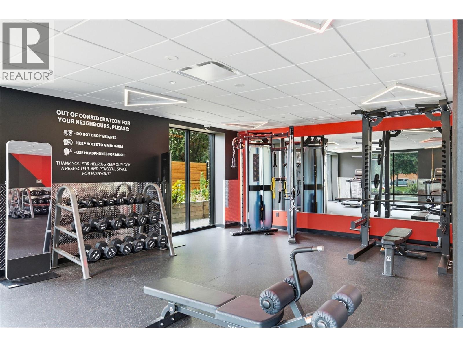 1274 Devonshire Avenue Unit# 445